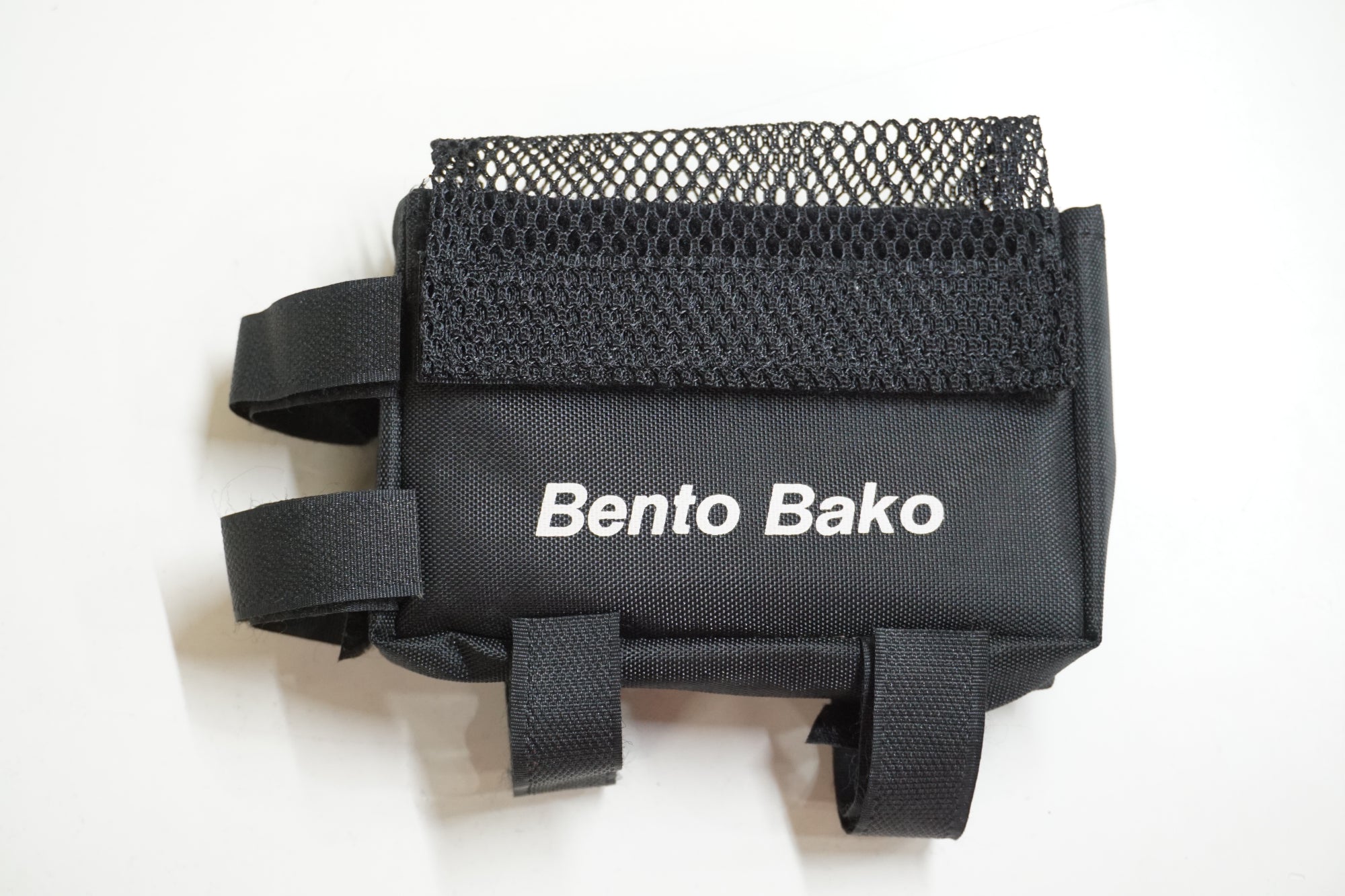 TNI 「ティーエヌアイ」 BENTO BOX トップチューブバッグ / 大宮店