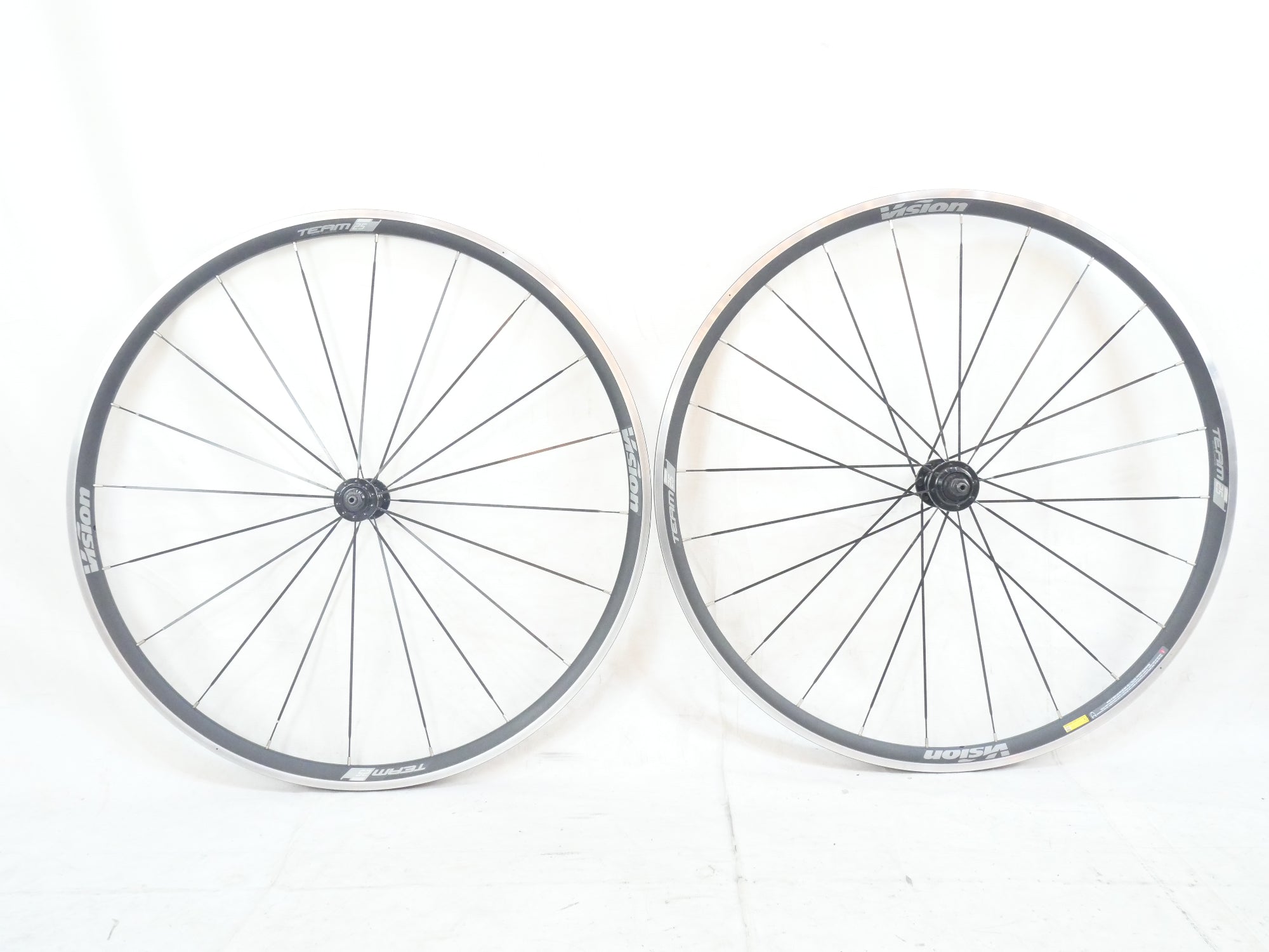 VISION 「ヴィジョン」 TEAM25 SHIMANO 11s ホイールセット / バイチャリ浦和ベース