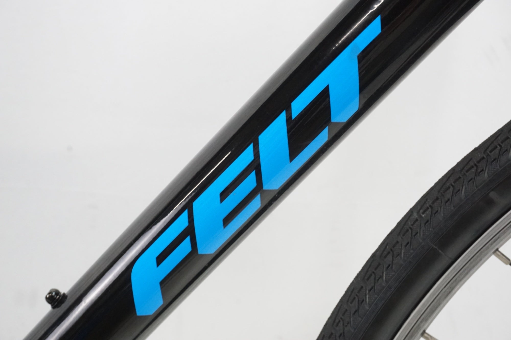 FELT 「フェルト」 VERZA SPEED 50 2022年モデル クロスバイク / 大宮店