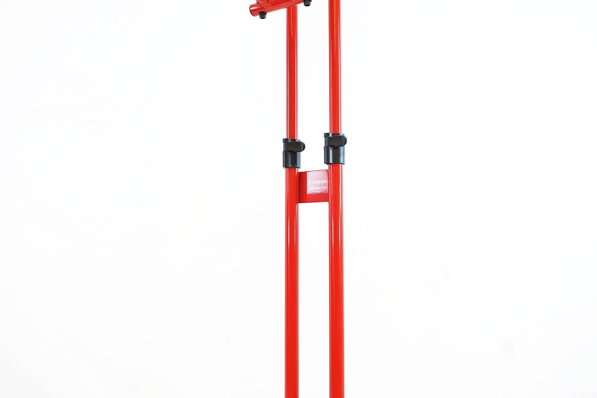 CYCLELOCKER 「サイクルロッカー」 CS-650 ディスプレイスタンド / 有明ガーデン店