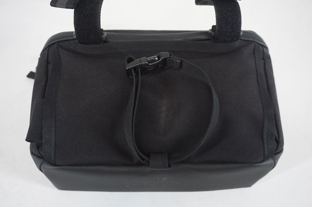 CHROME 「クローム」 HELIX HANDLEBAR BAG フロントバッグ / 阪急塚口店