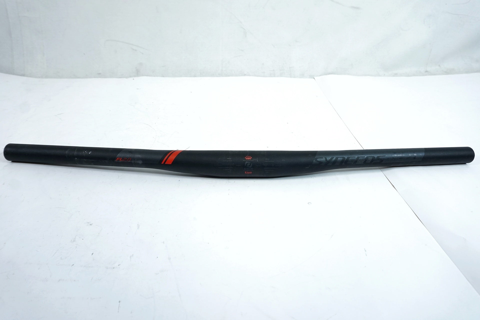 SYNCROS 「シンクロス」 FL2.0 T.BAR 600mm ハンドルバー / 有明ガーデン店