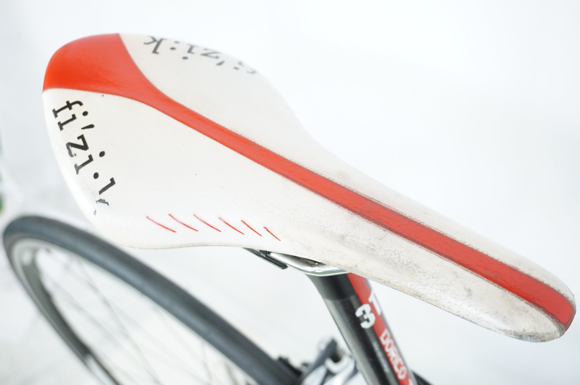 カスタムロードバイク RIDLEY HELIUM（重量約6キロ） 3モデル インプレッション VOL.10／RIDLEY HELIUM（スタンダードモデル