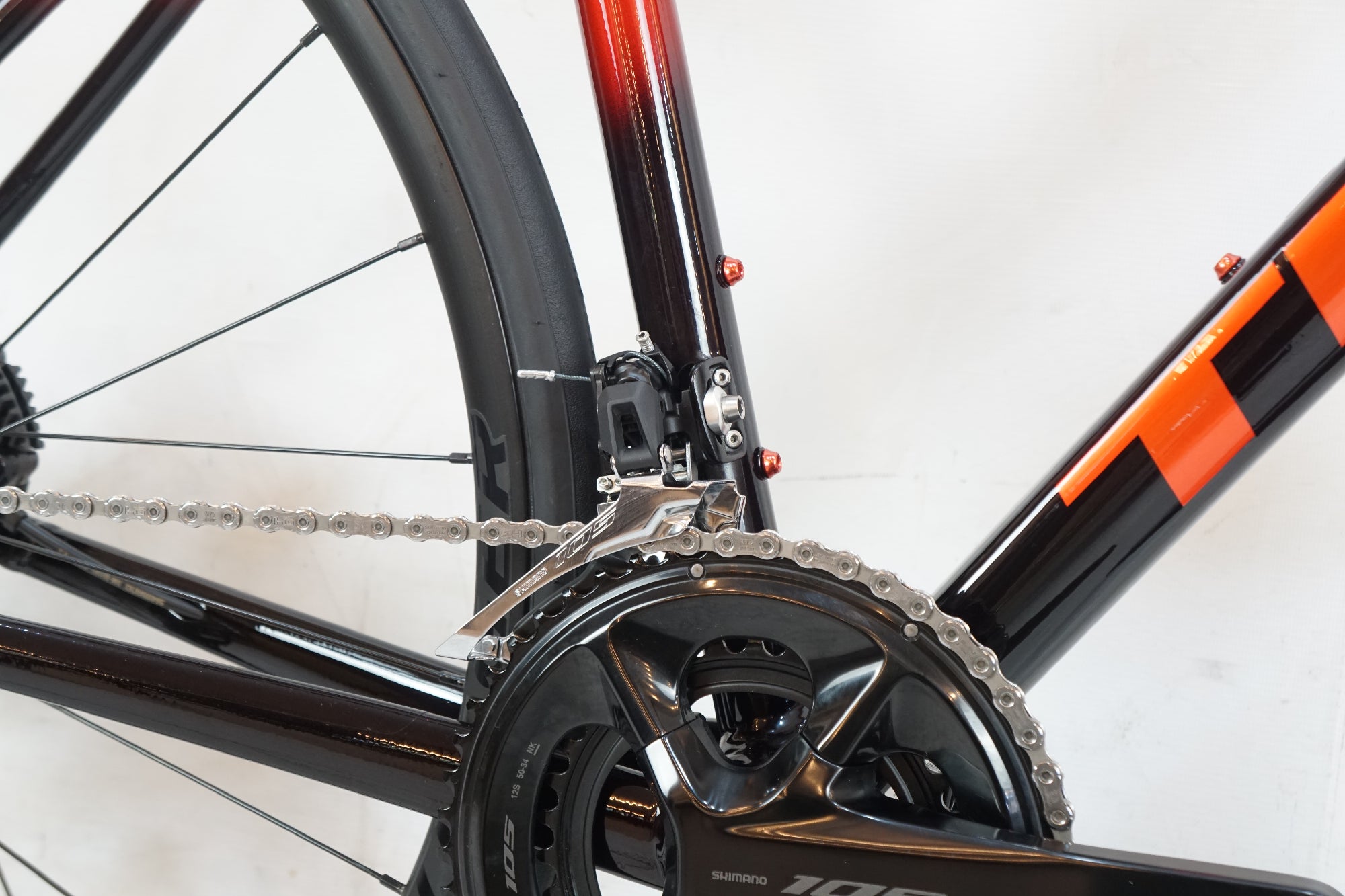 TREK 「トレック」EMONDA ALR5 2024年モデル ロードバイク/浜松店