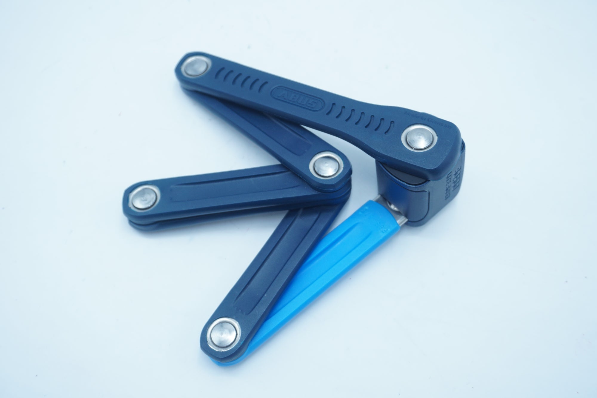 ABUS 「アバス」 BORDO LITE 6055C ロック/ 京都西院店