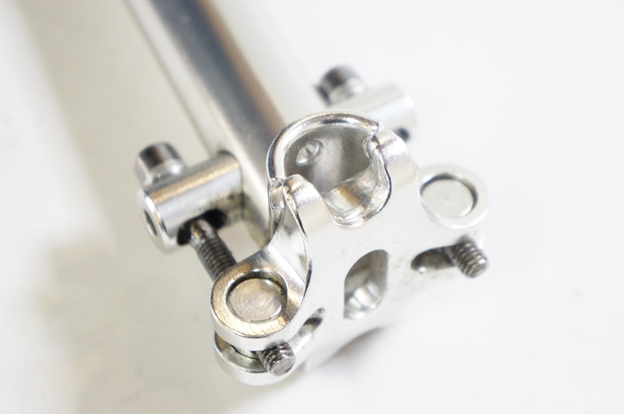 KALLOY 「カロイ」 2本締め φ26.4 350mm シートポスト / 熊谷本店