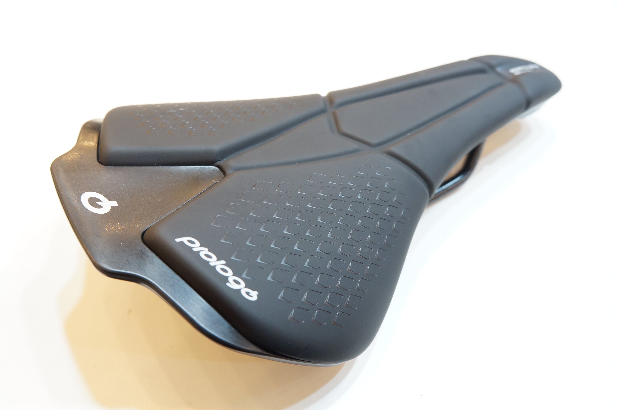 PROLOGO 「プロロゴ」 SCRATCH MS サドル / バイチャリ浦和ベース