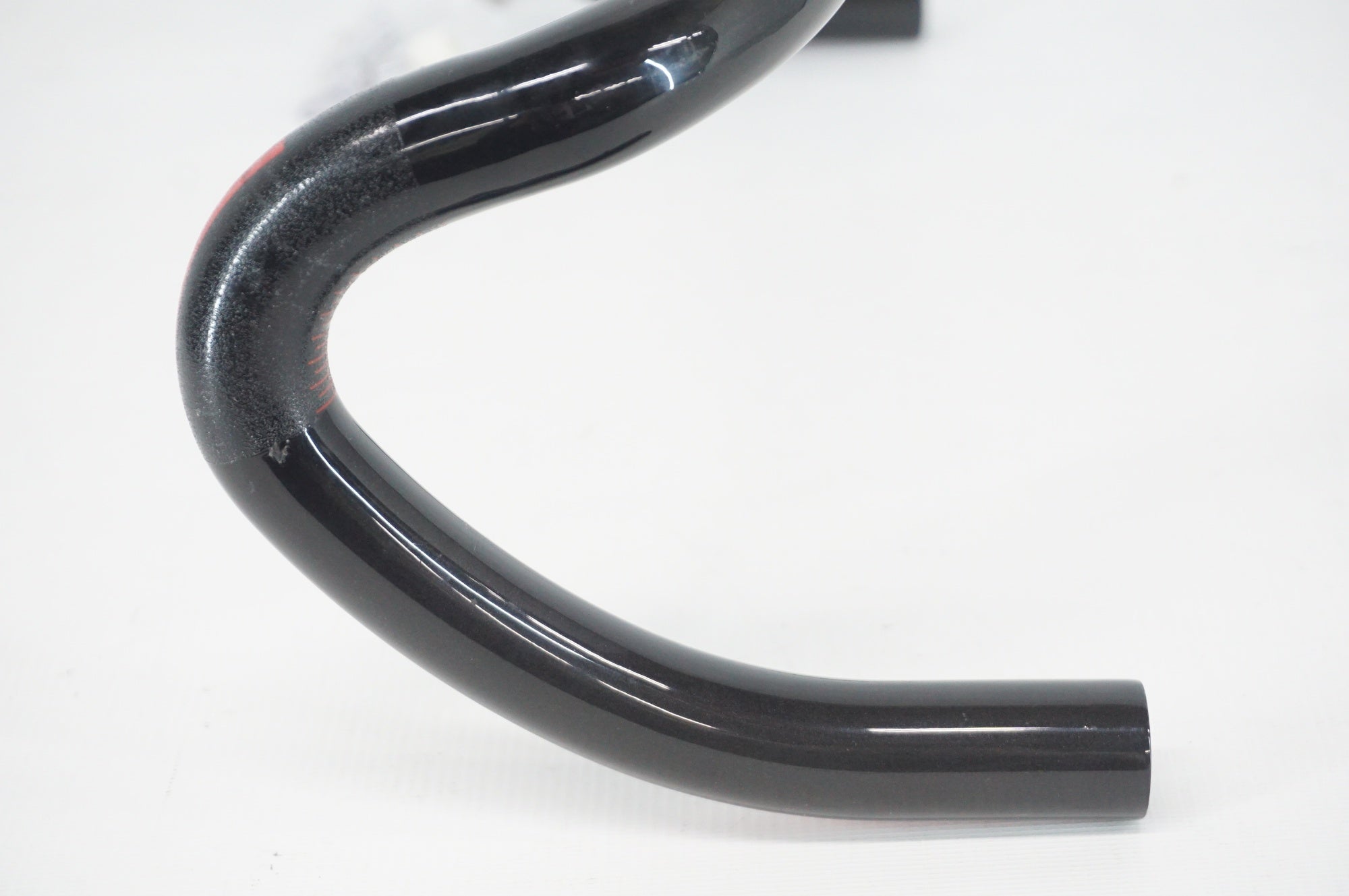 3T 「スリーティー」 ERGOSUM TEAM φ31.8 400mm ハンドル / 阪急塚口店