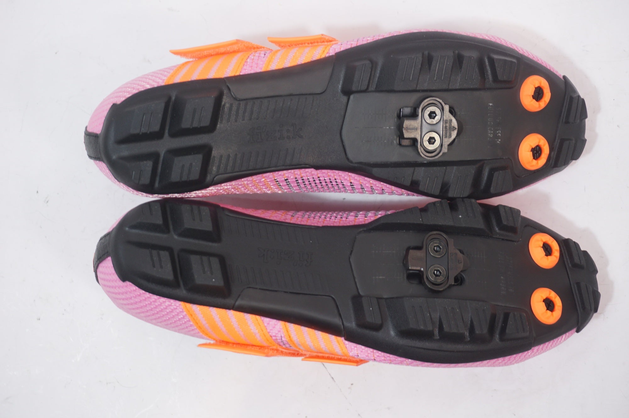 FIZIK 「フィジーク」 VENTO POWERSTRAP AEROWEAVE X 43サイズ シューズ / 世田谷店