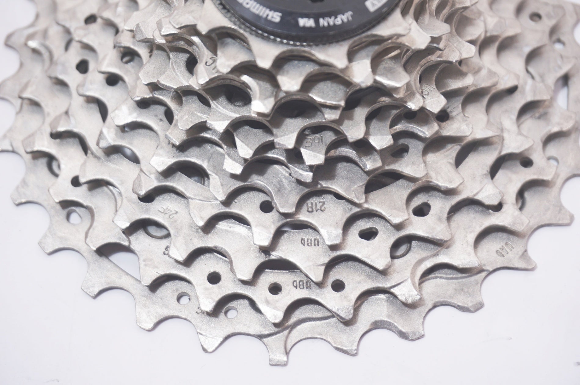 【新品未開封品】SHIMANO CS-R8100 11-30T スプロケット SHIMANO 「シマノ」 ULTEGRA CS-R8100 11-30T スプロケット