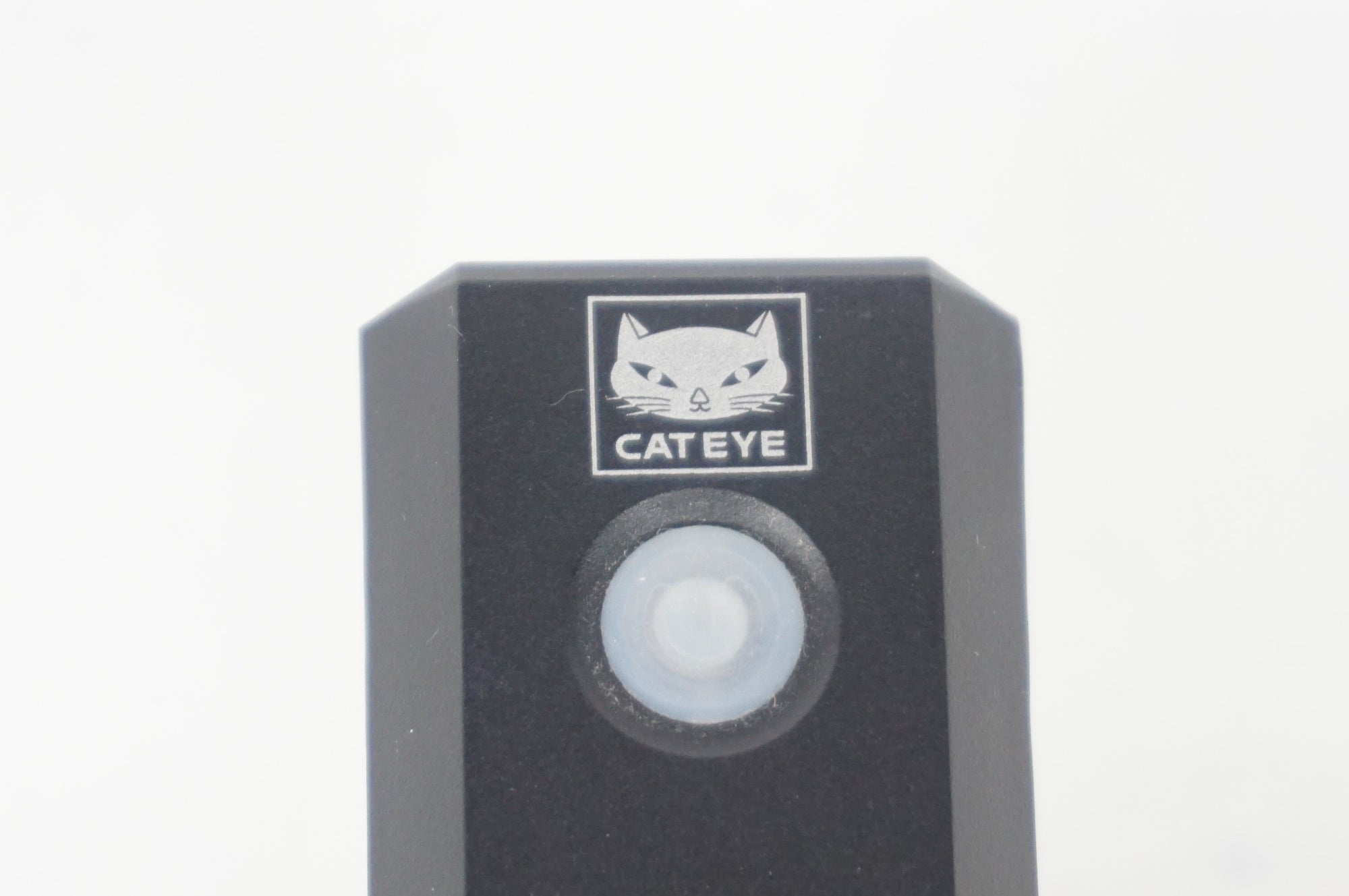 アイアイ CATEYE 「キャットアイ」 AMPP500 フロントライト / 阪急塚口店