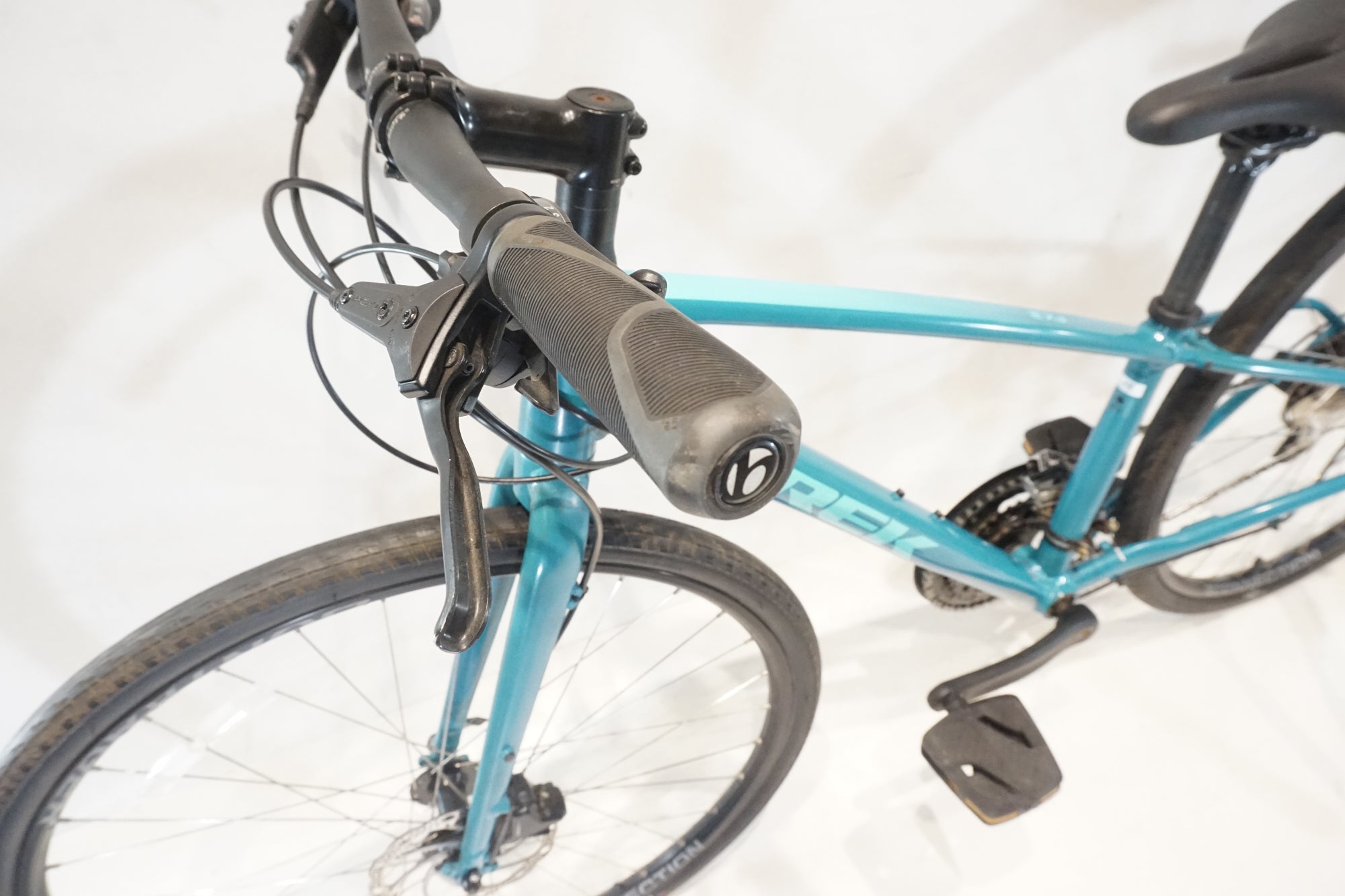 TREK 「トレック」 FX2 DISC WOMEN'S 2020年モデル クロスバイク