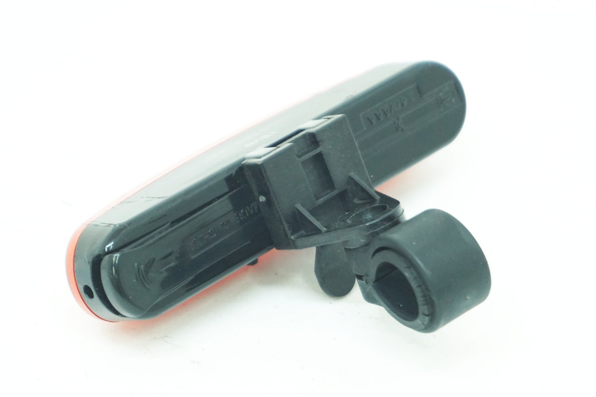 I LIVE 「アイリブ」 AUTO TAIL LIGHT リアライト / 大阪美原北インター店