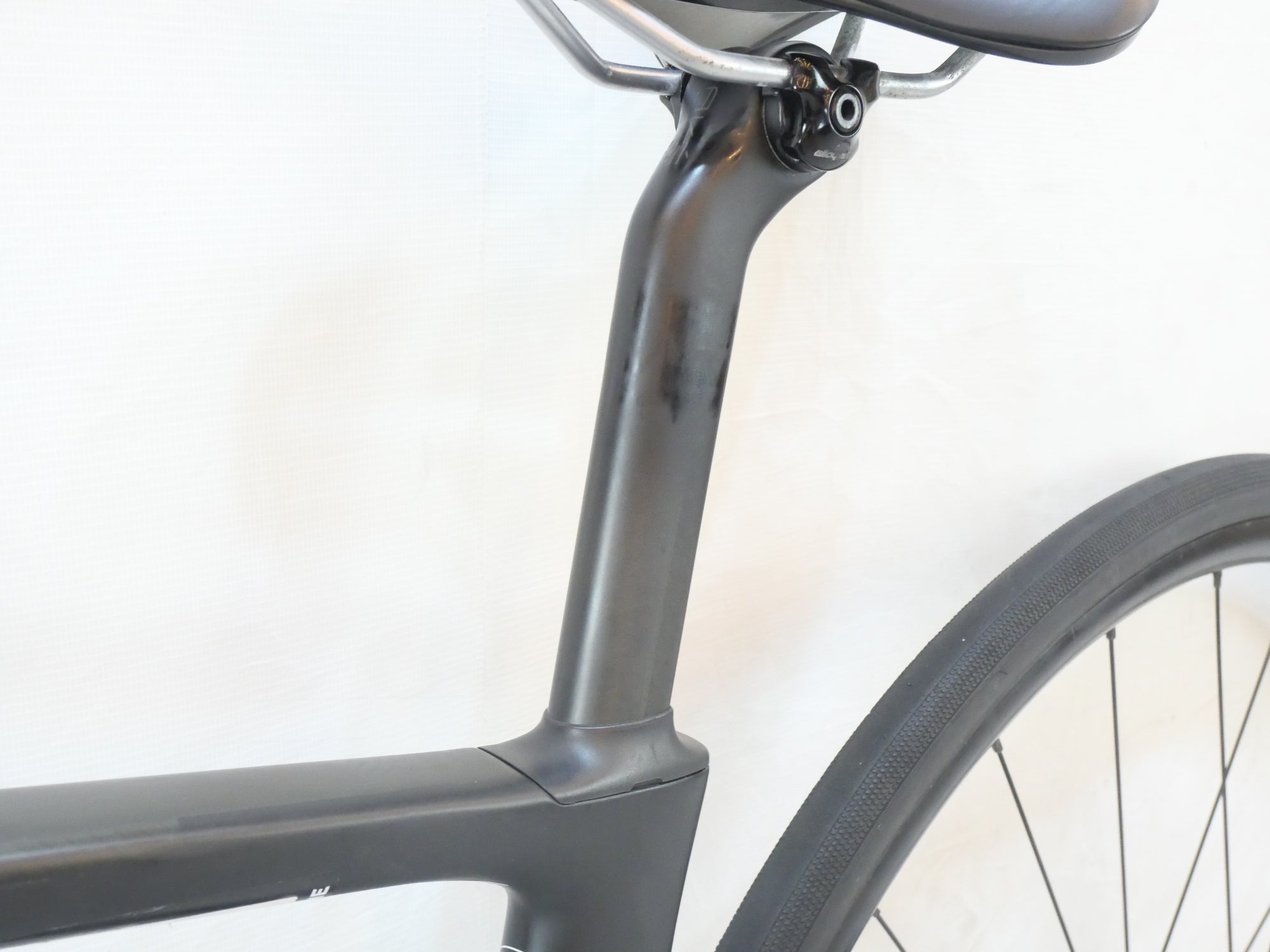 SPECIALIZED 「スペシャライズド」 ROUBAIX COMP 2020年モデル ロードバイク / バイチャリ浦和ベース