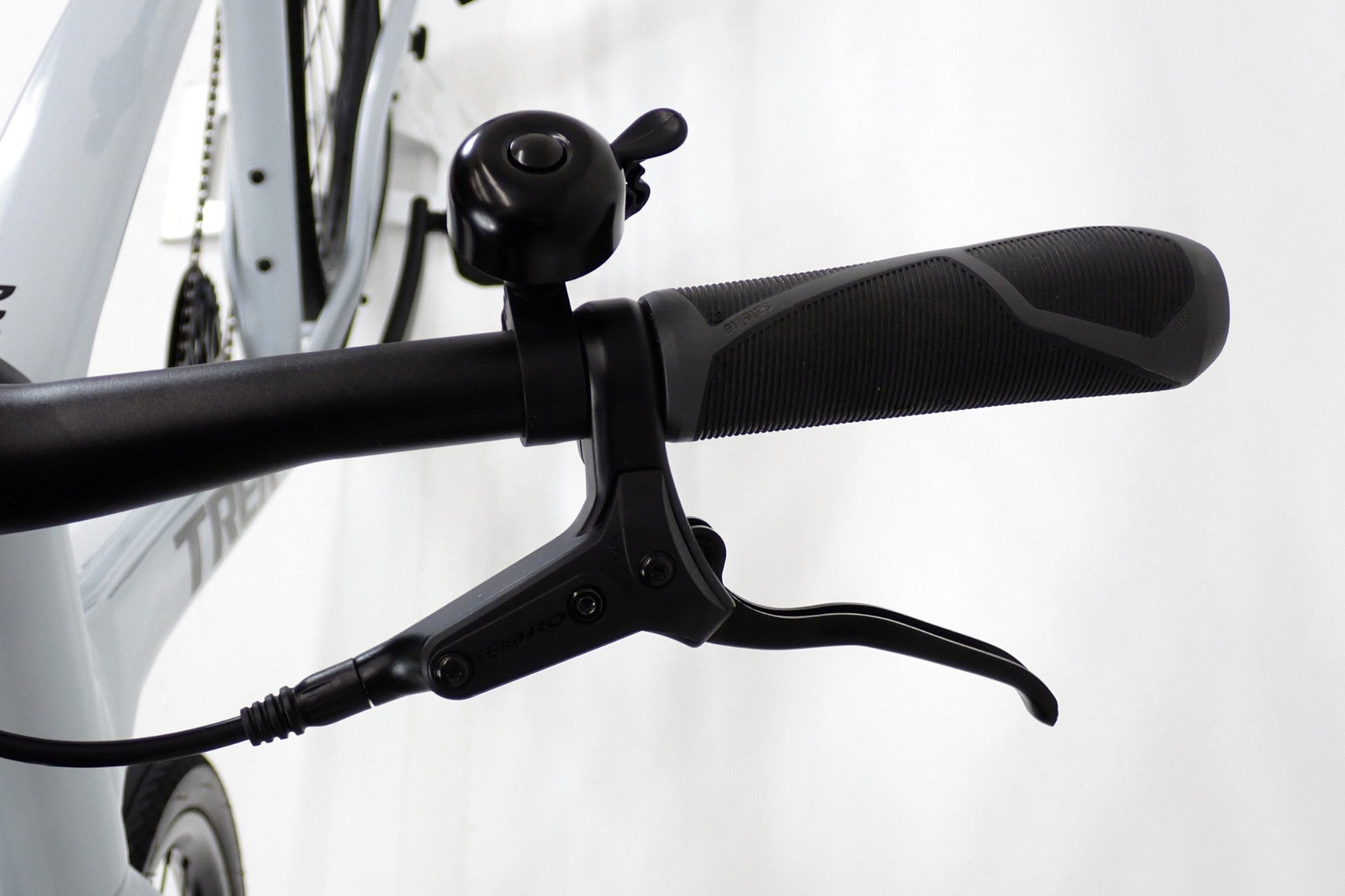 TREK 「トレック」 FX2 GEN4 2025年モデル クロスバイク / 伊勢崎店 TREK 「トレック」 FX2 GEN4 2025年モデル クロスバイク / 伊勢崎店