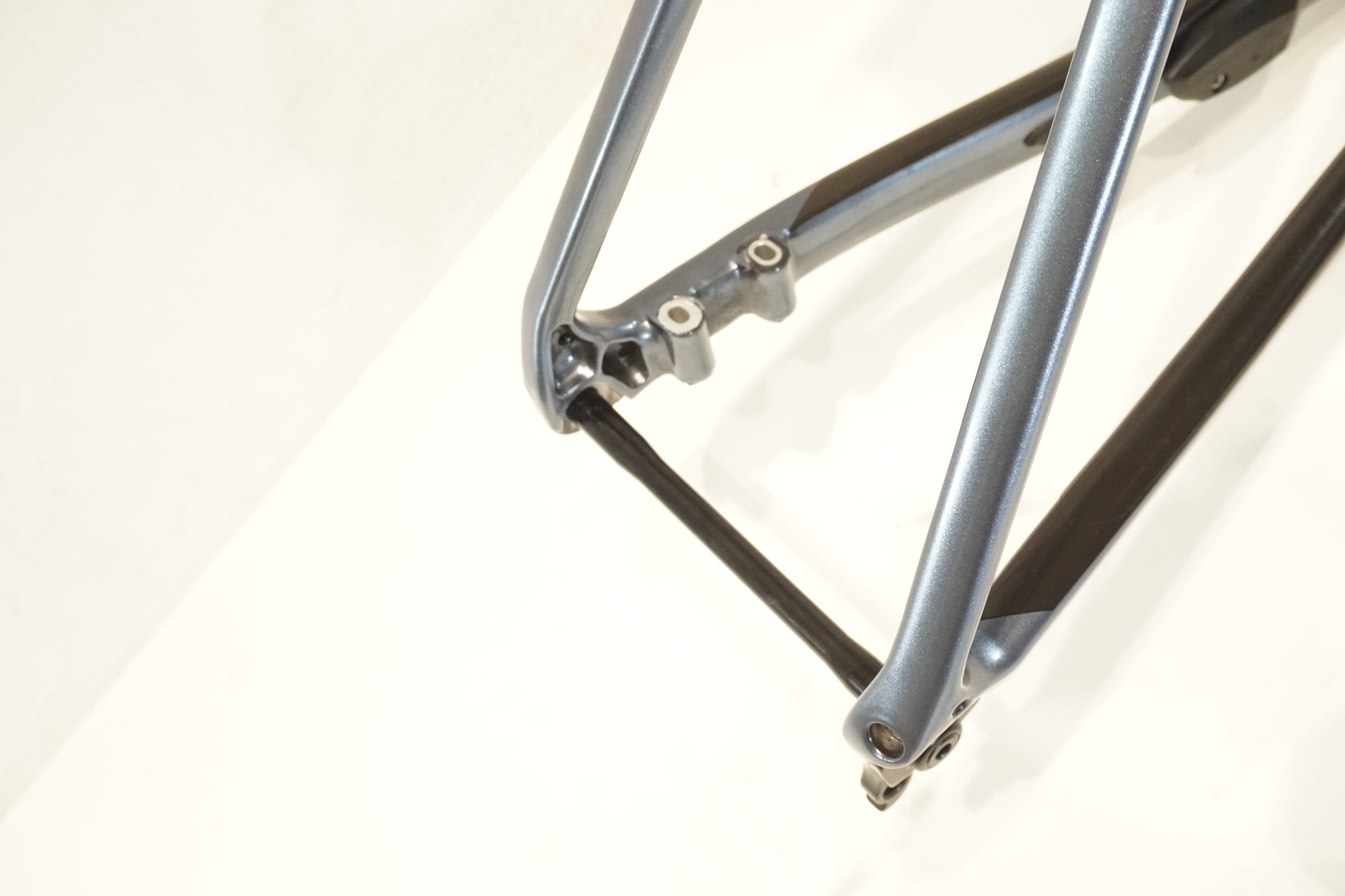 GIANT 「ジャイアント」 DEFY ADVANCED PRO1 2022年モデル