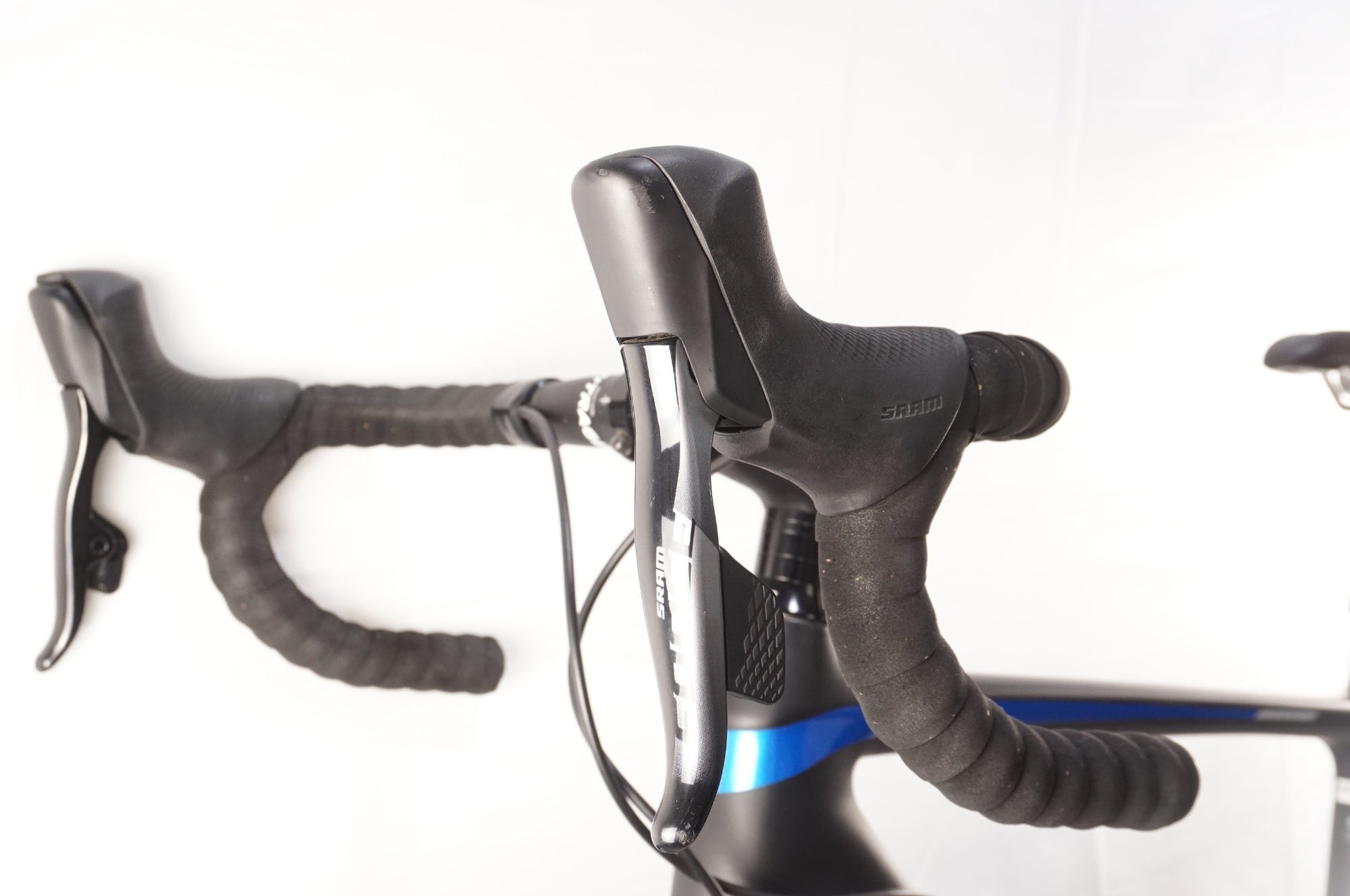 TREK 「トレック」 EMONDA SL7 DISC  SRAM FORCE ETAP AXS 12S 2020年モデル ロードバイク / 中目黒店