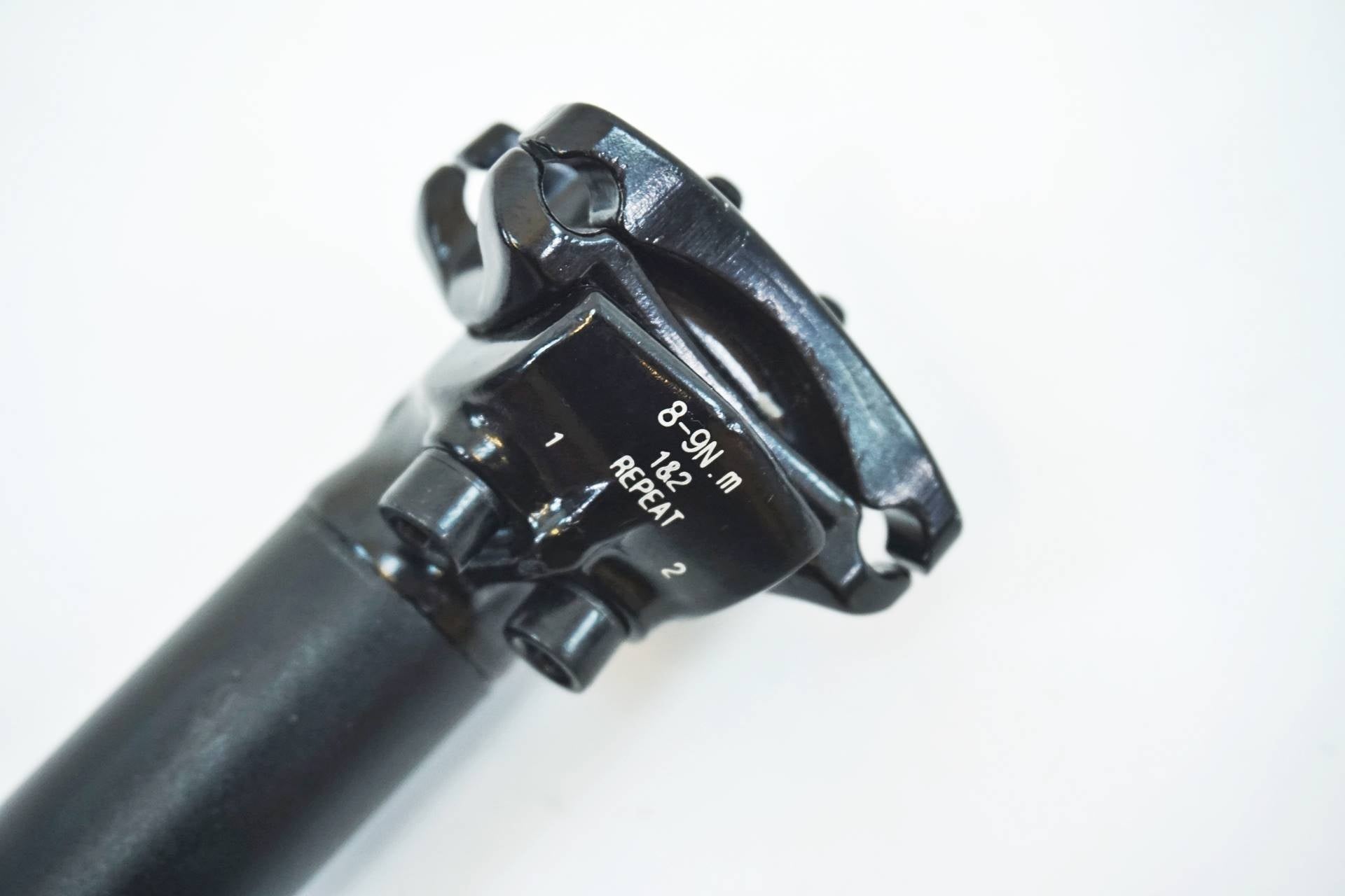 ノーブランド Φ27.2 300mm アルミシートポスト / 有明ガーデン店