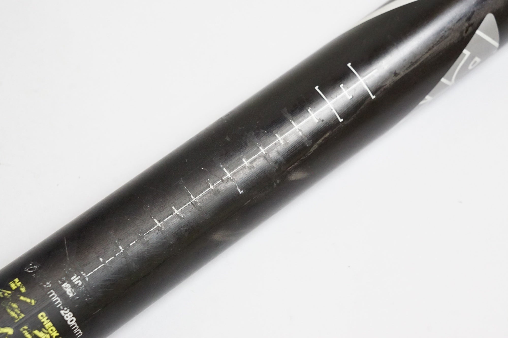SHIMANO 「シマノ」 PRO VIBE CARBON φ27.2 280mm シートポスト / 熊谷本店