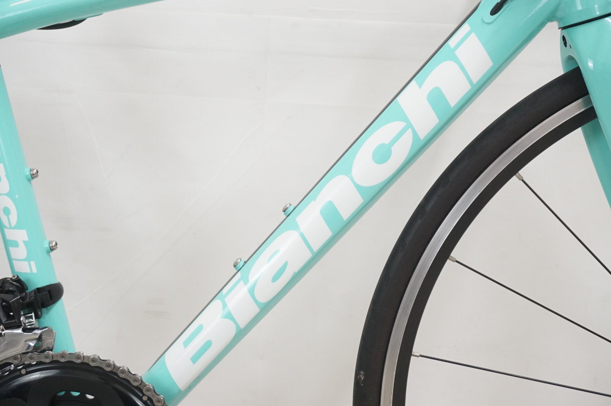 BIANCHI 「ビアンキ」 VIANIRONE7 2019年モデル ロードバイク / バイチャリ福岡店 ITCKO6V1608W-J BIANCHI 「ビアンキ」 VIA NIRONE7 105 2019年モデル ロードバイク