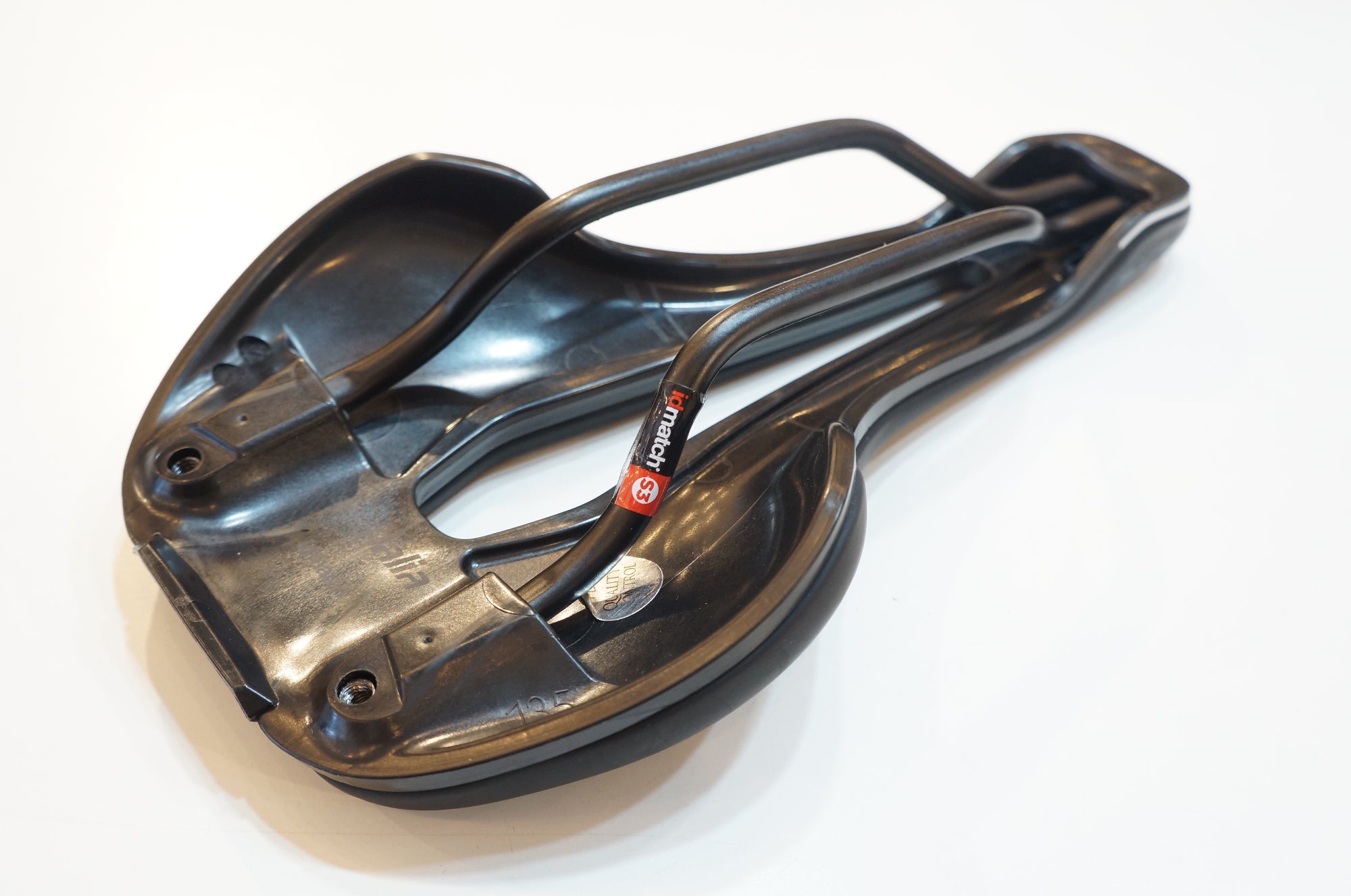 SELLE ITALIA 「セライタリア」 FLITE BOOST サドル / バイチャリ浦和ベース