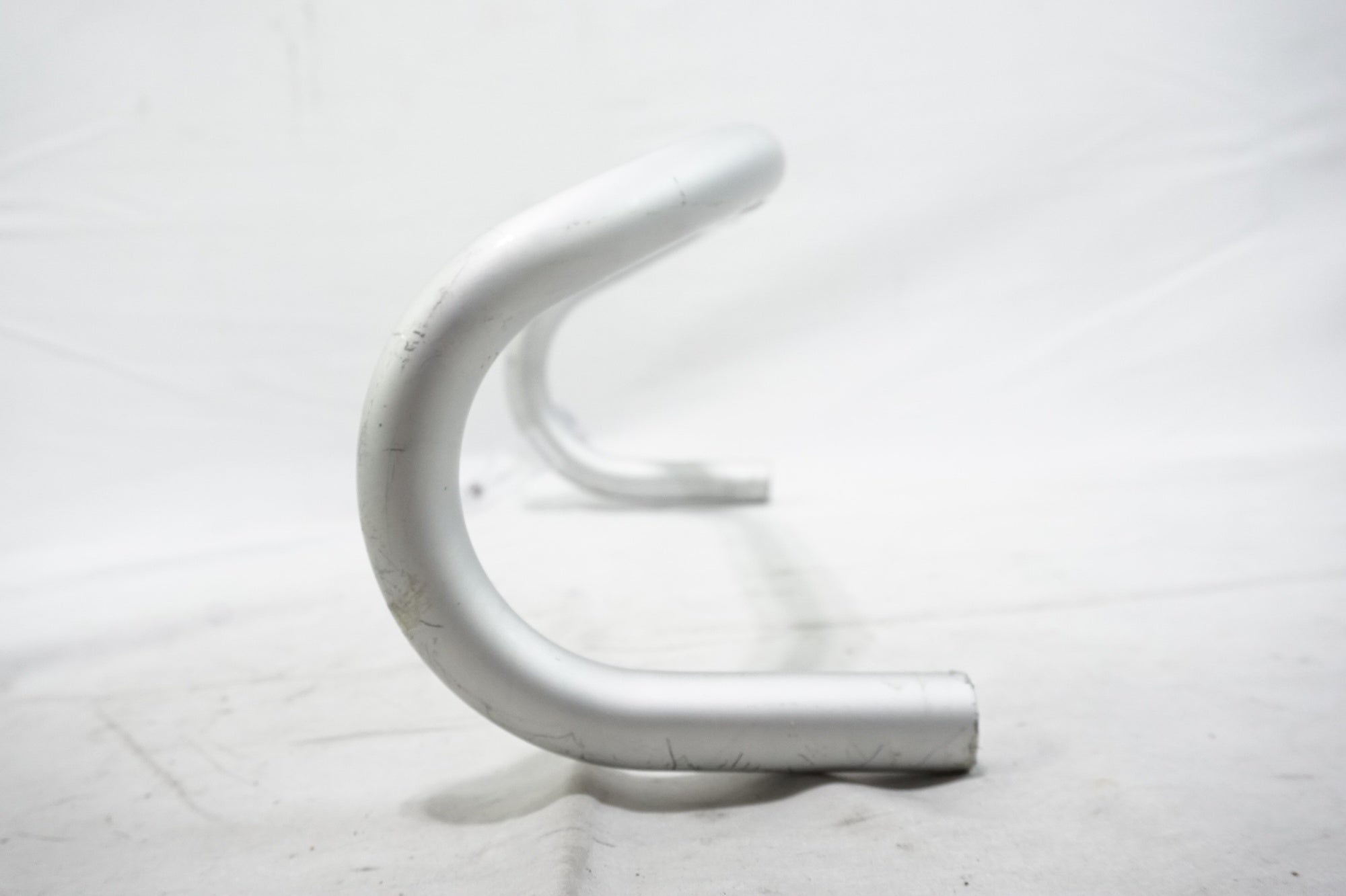 CINELLI 「チネリ」 CRITERIUM Φ26.0 420mm ハンドル / 中目黒店