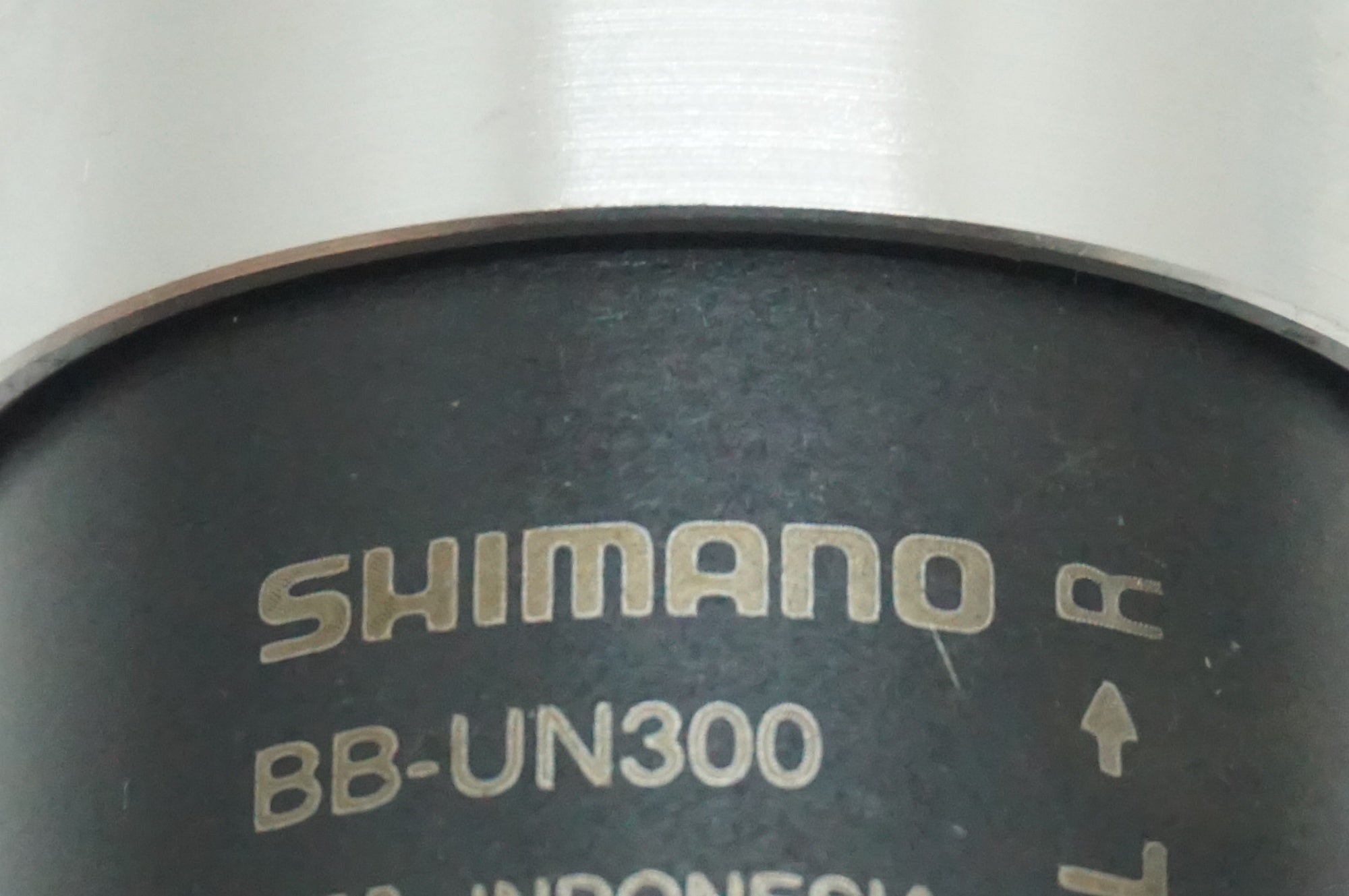SHIMANO 「シマノ」 BB-UN300 ボトムブラケット / 福岡店