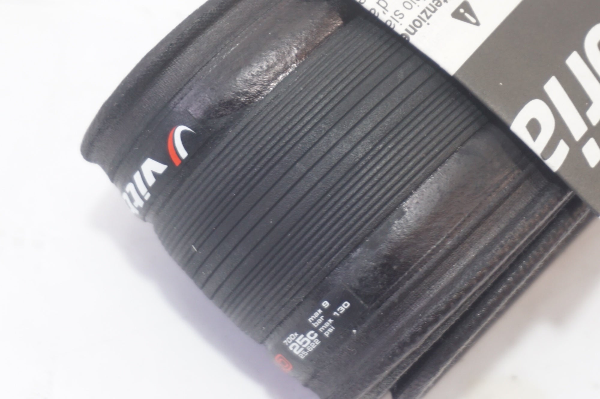 VITTORIA 「ヴィットリア」 CORSA GRAPHENE 2.0 700-25C TLR タイヤ