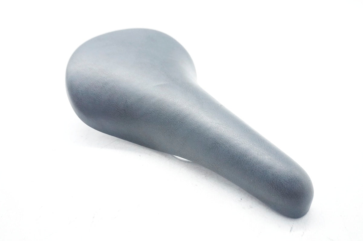 VELO 「ベロ」 サドル / 大阪門真店