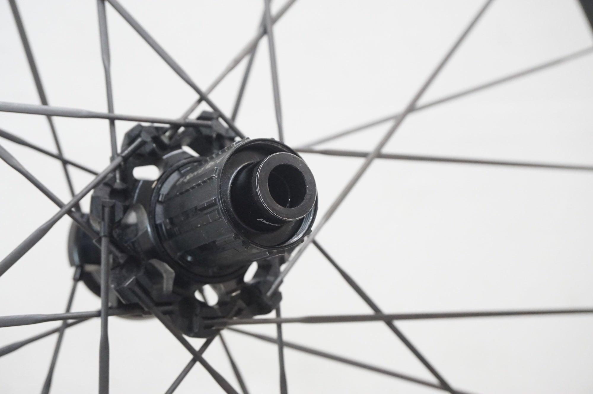 CADEX 「カデックス」 36 DISC TUBELESS シマノ11速 リアホイール