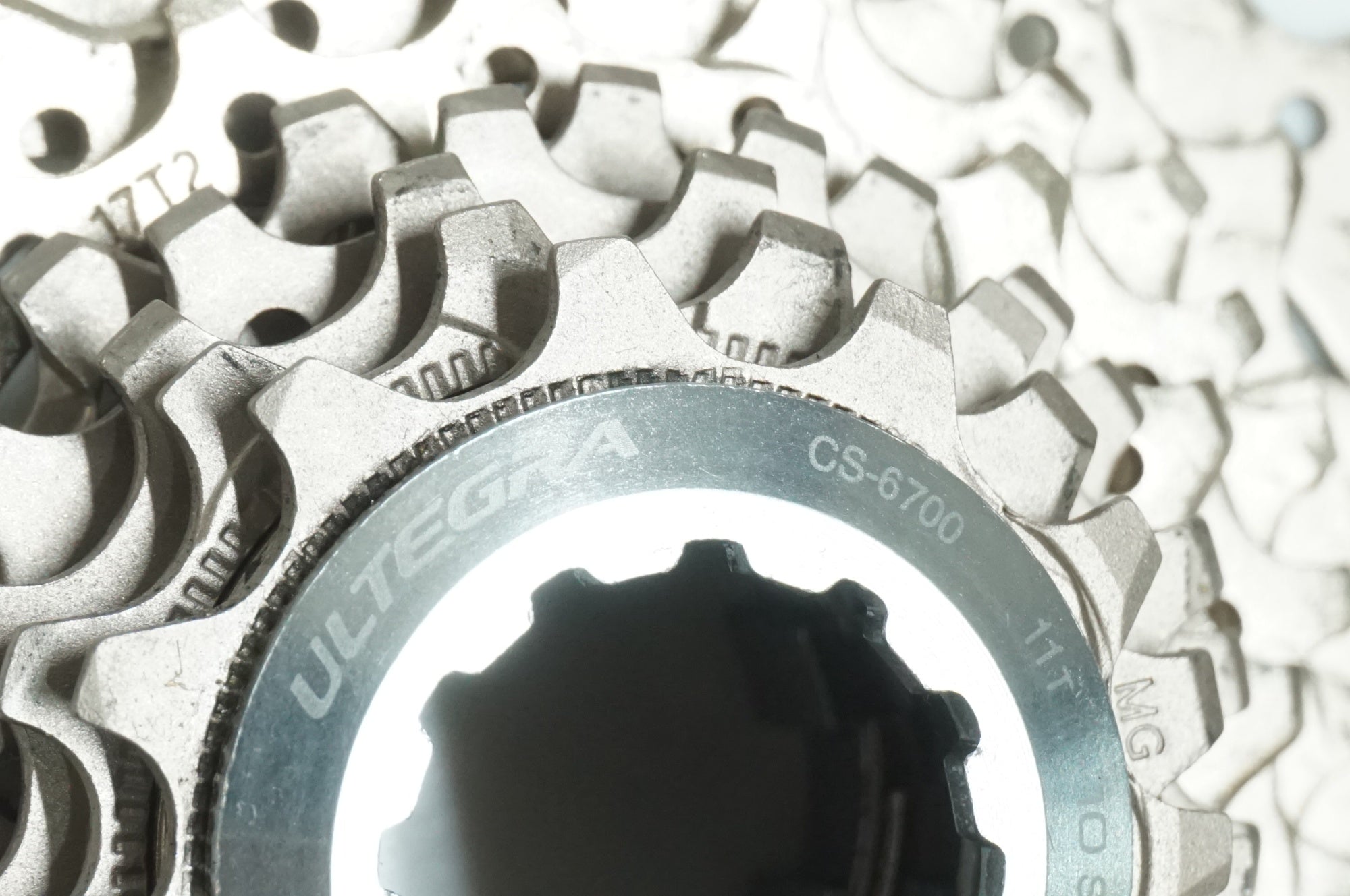 SHIMANO 「シマノ」 ULTEGRA CS-6700 11-28T スプロケット / 大宮店