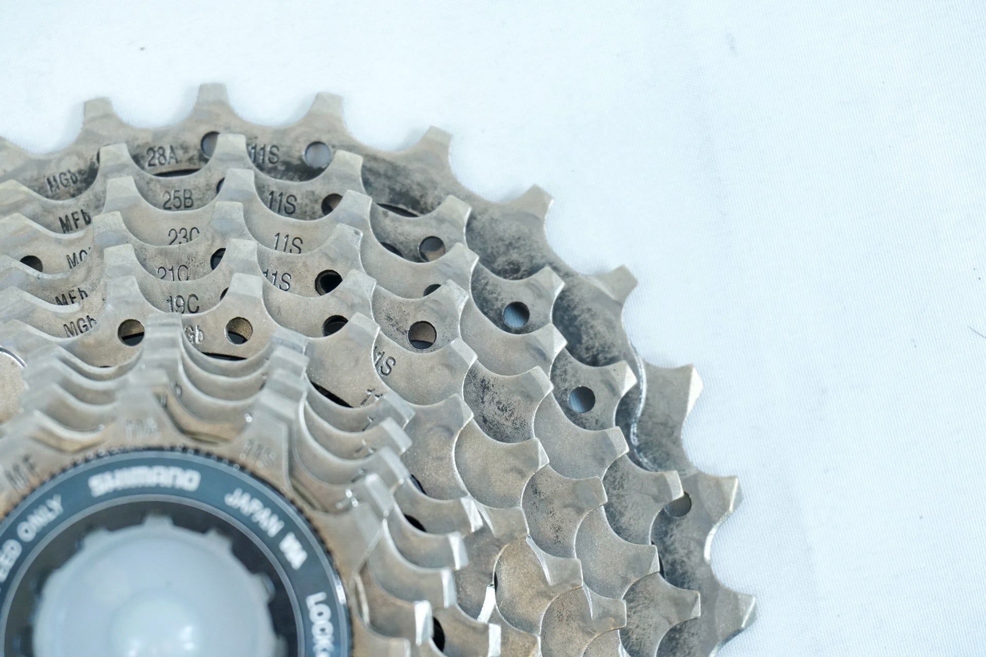 SHIMANO 「シマノ」 ULTEGRA CS-6800 11-28T 11S スプロケット / 有明