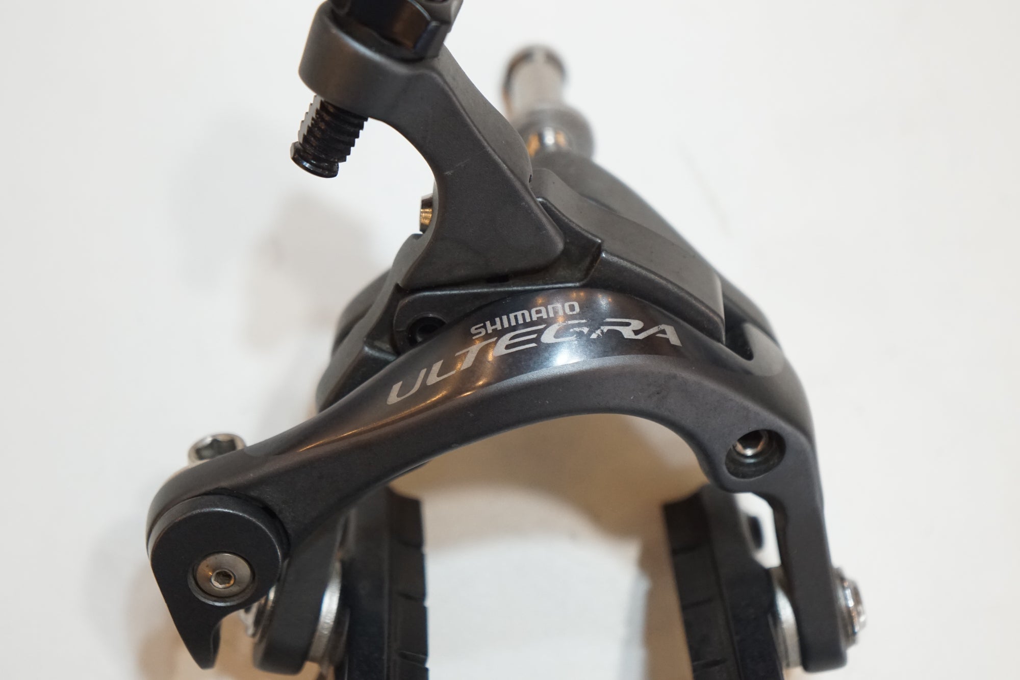シマノULTEGRA BR-6800 アルミ・カーボンシュー付 美品かと。 SHIMANO 「シマノ」 ULTEGRA BR-6800 ブレーキセット