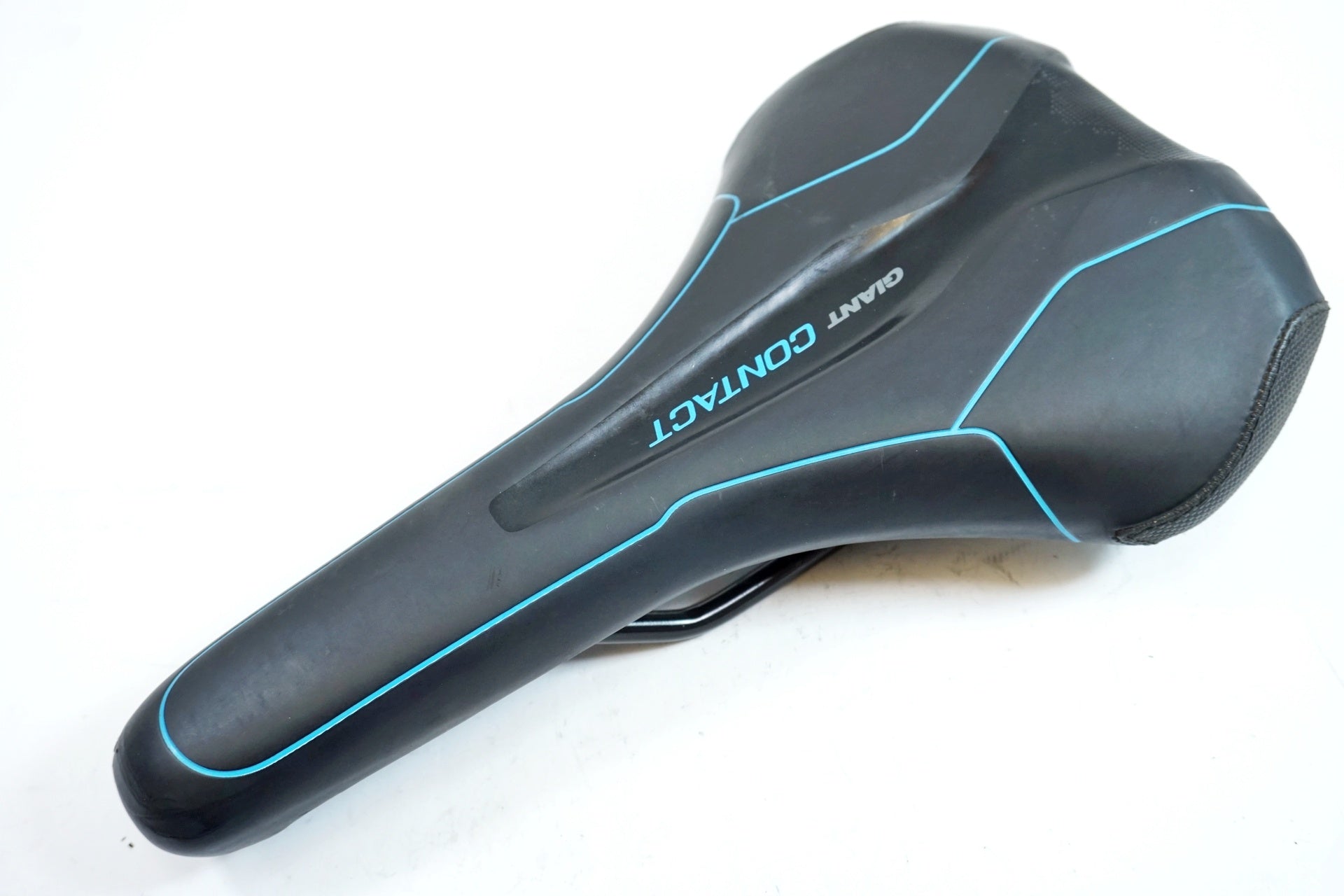 GIANT 「ジャイアント」 CONTACT サドル / 有明ガーデン店