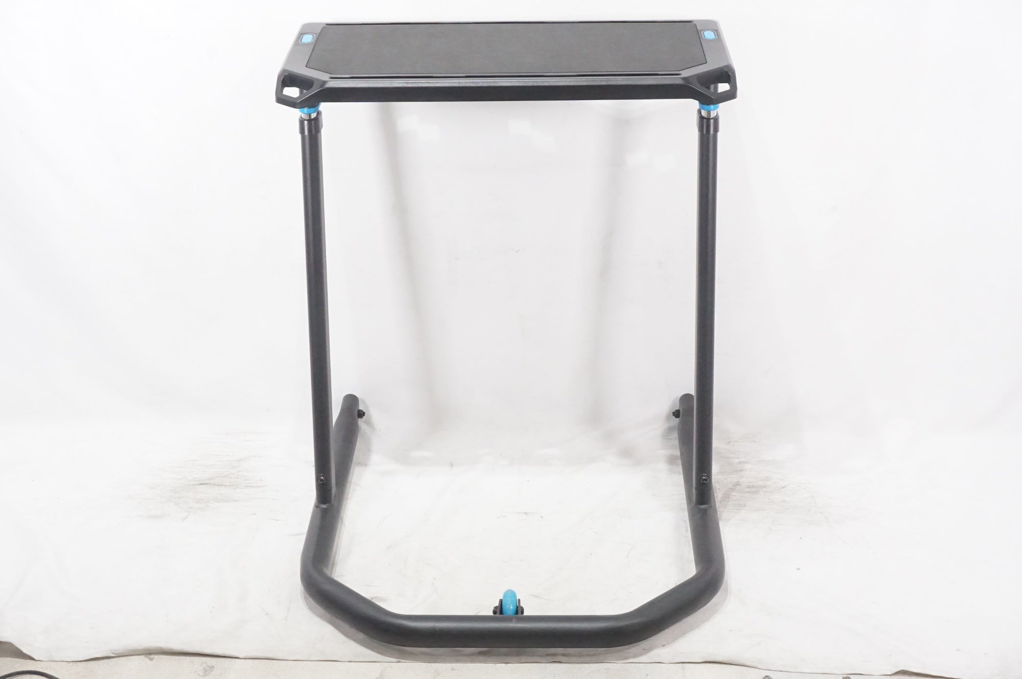 WAHOO 「ワフー」 KICKR DESK インドアサイクリングデスク / AKIBA店