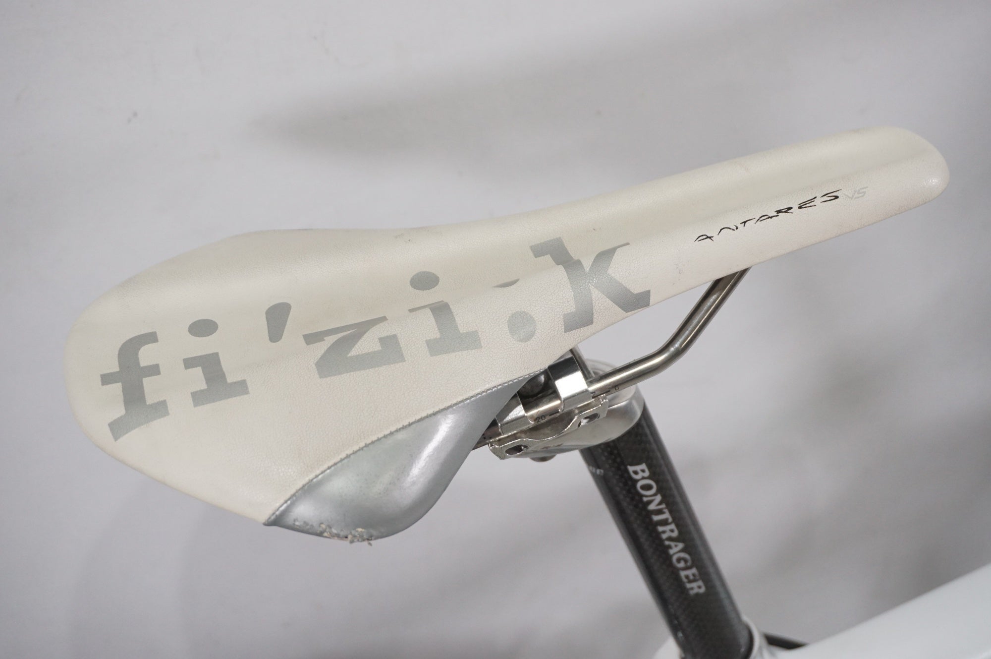 TREK 「トレック」 MADONE 4.7C 2009年モデル ロードバイク / AKIBA店