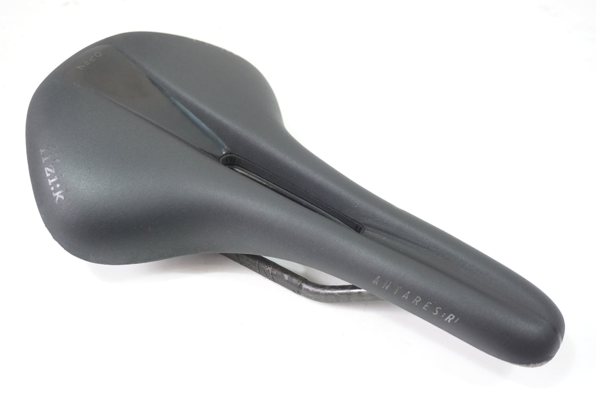 FIZIK 「フィジーク」 ANTARES R1 OPEN サドル / 世田谷店
