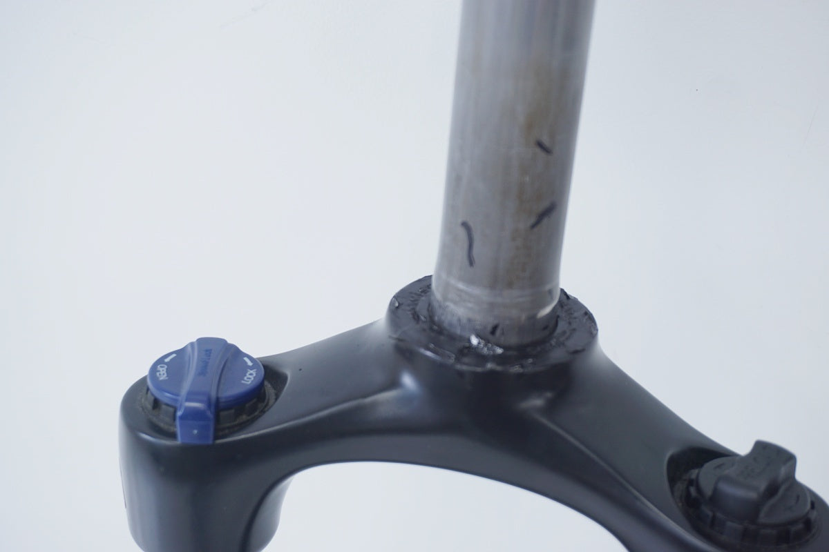 SR SUNTOUR 「エスアールサンツアー」 XCM30 26インチ サスペンション