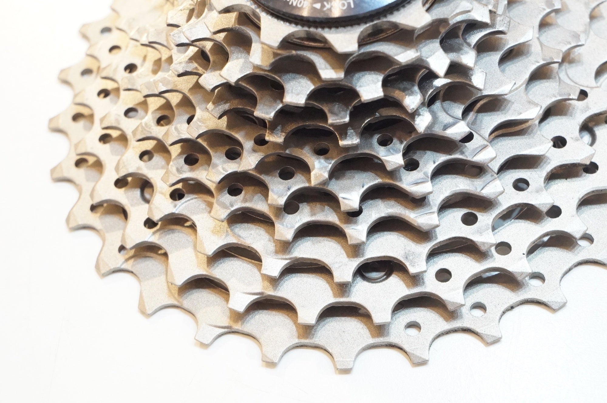 SHIMANO 「シマノ」 ULTEGRA CS-R8000 11-30T スプロケット / 浦和ベース