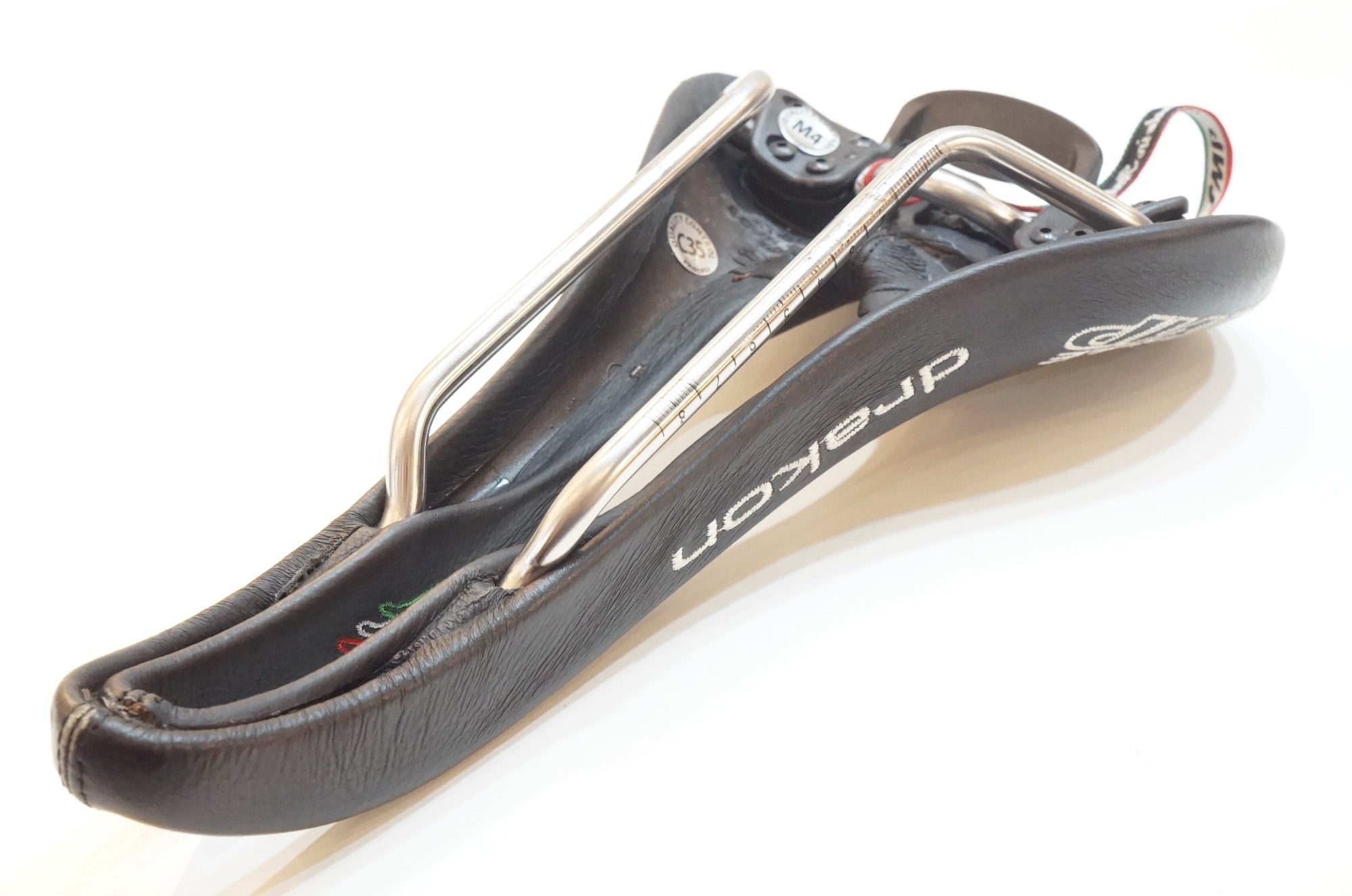 SELLE SMP 「セラエスエムピー」 DRAKON サドル / バイチャリ浦和ベース