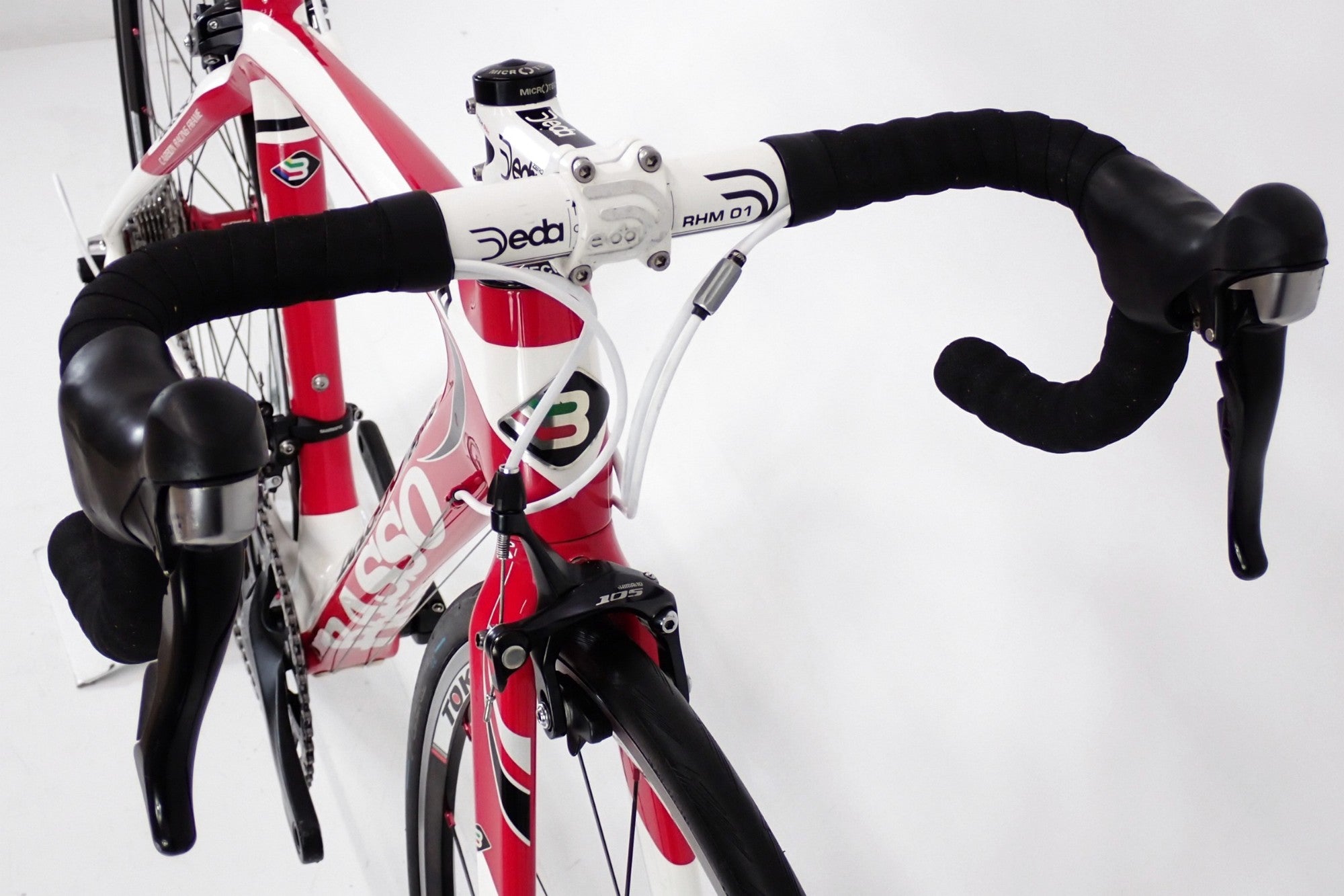 ロードバイクカーボンBASSO LAGUNAバッソDURA-ACE ロードバイクカーボンBASSO LAGUNAバッソDURA-ACE 20万円台で乗れる