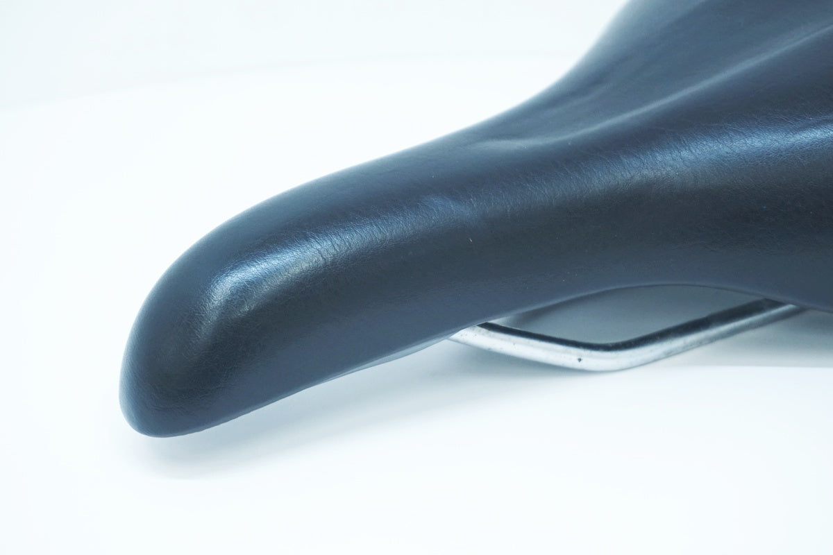 VELO 「ベロ」 サドル / 大阪美原北インター店