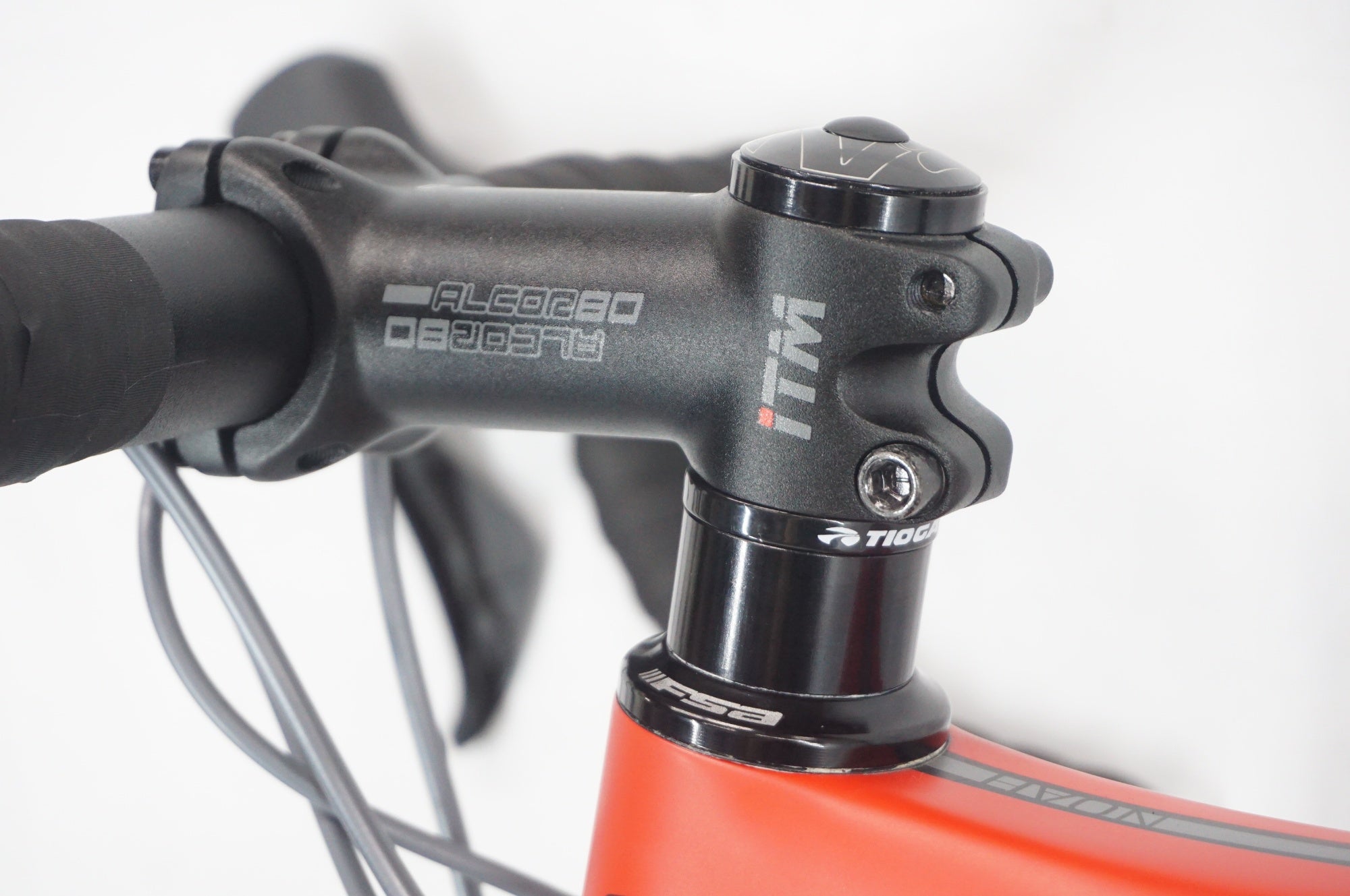 【送料込み】RIDLEY NOAH カチューシャ 2010年 RIDLEY NOAH カチューシャカラー（限定）入荷しました