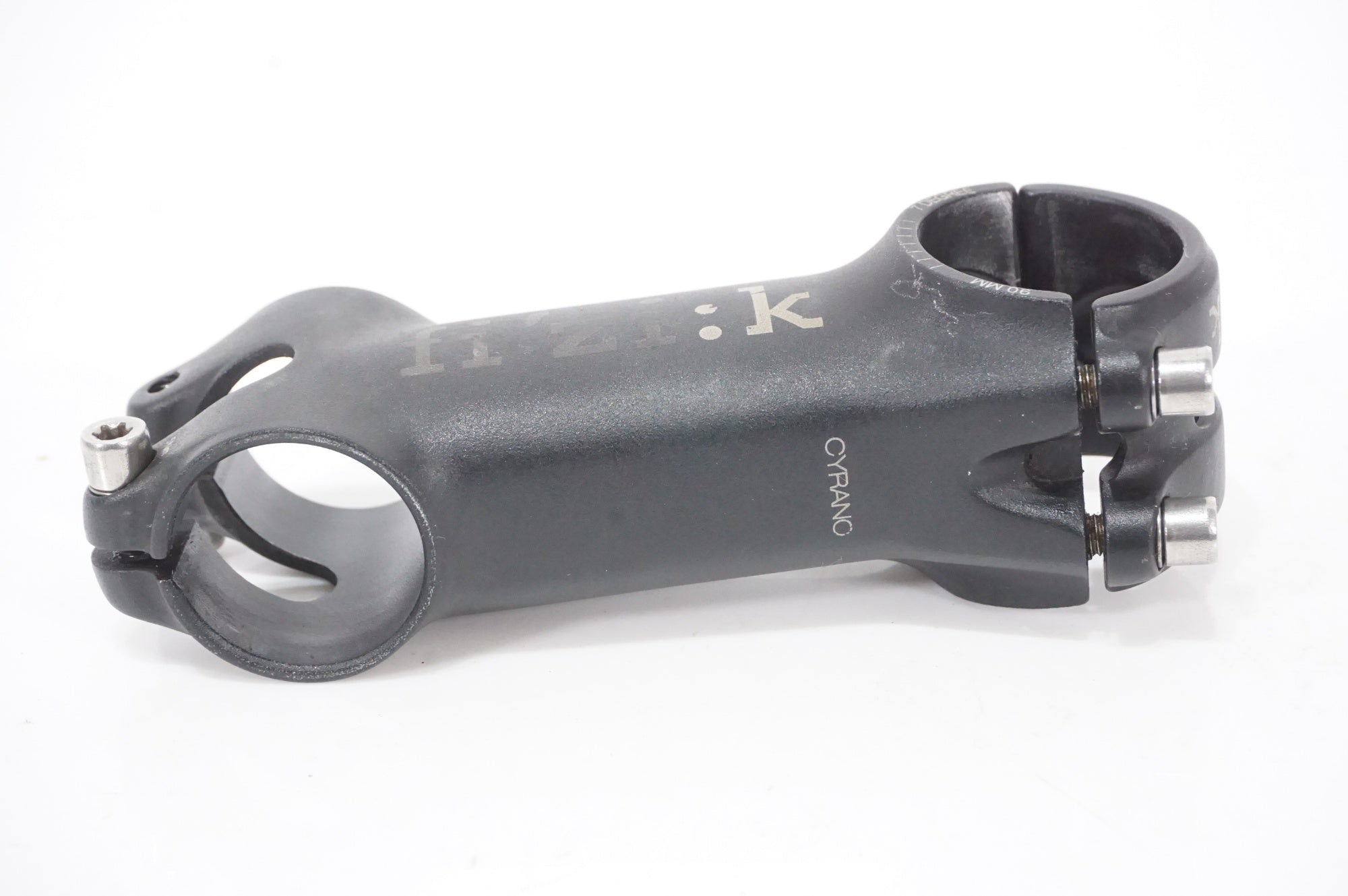 FIZIK 「フィジーク」 CYRANO 31.8φ 90mm ステム / AKIBA店