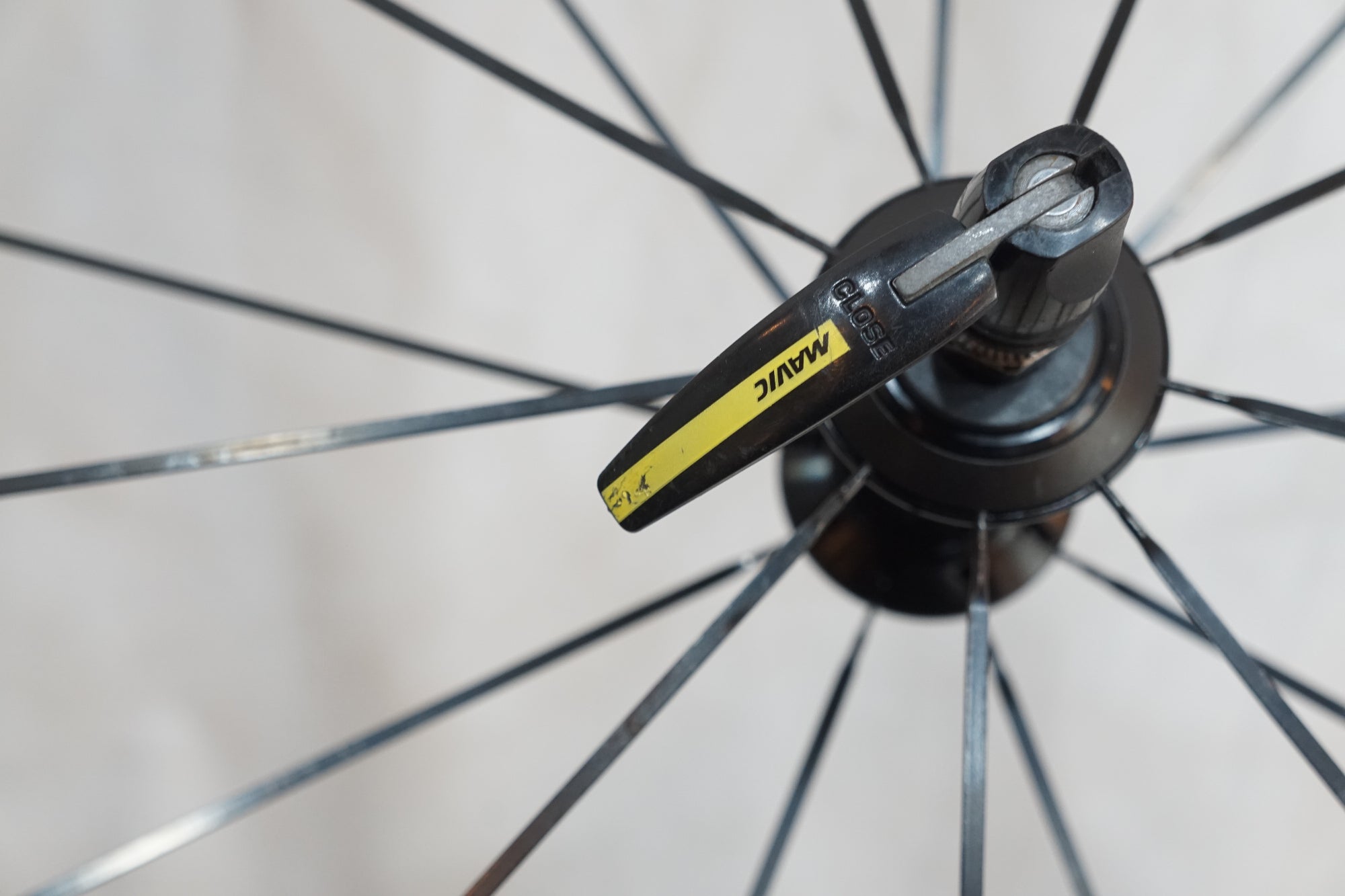 MAVIC 「マビック」 COSMIC PRO CARBON UST 622×19C シマノ11速