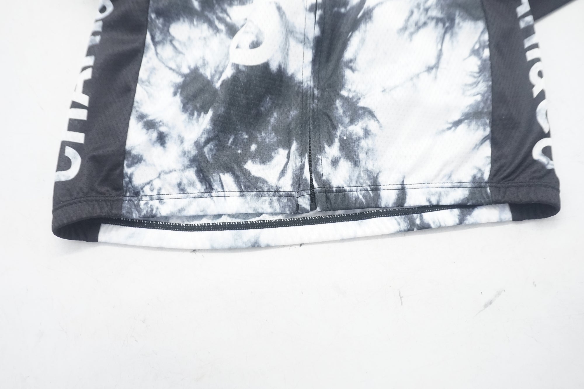 LECOQ 「ルコック」 SPORTIF CHARI&CO メンズSサイズ 半袖ジャージ / 大阪門真店