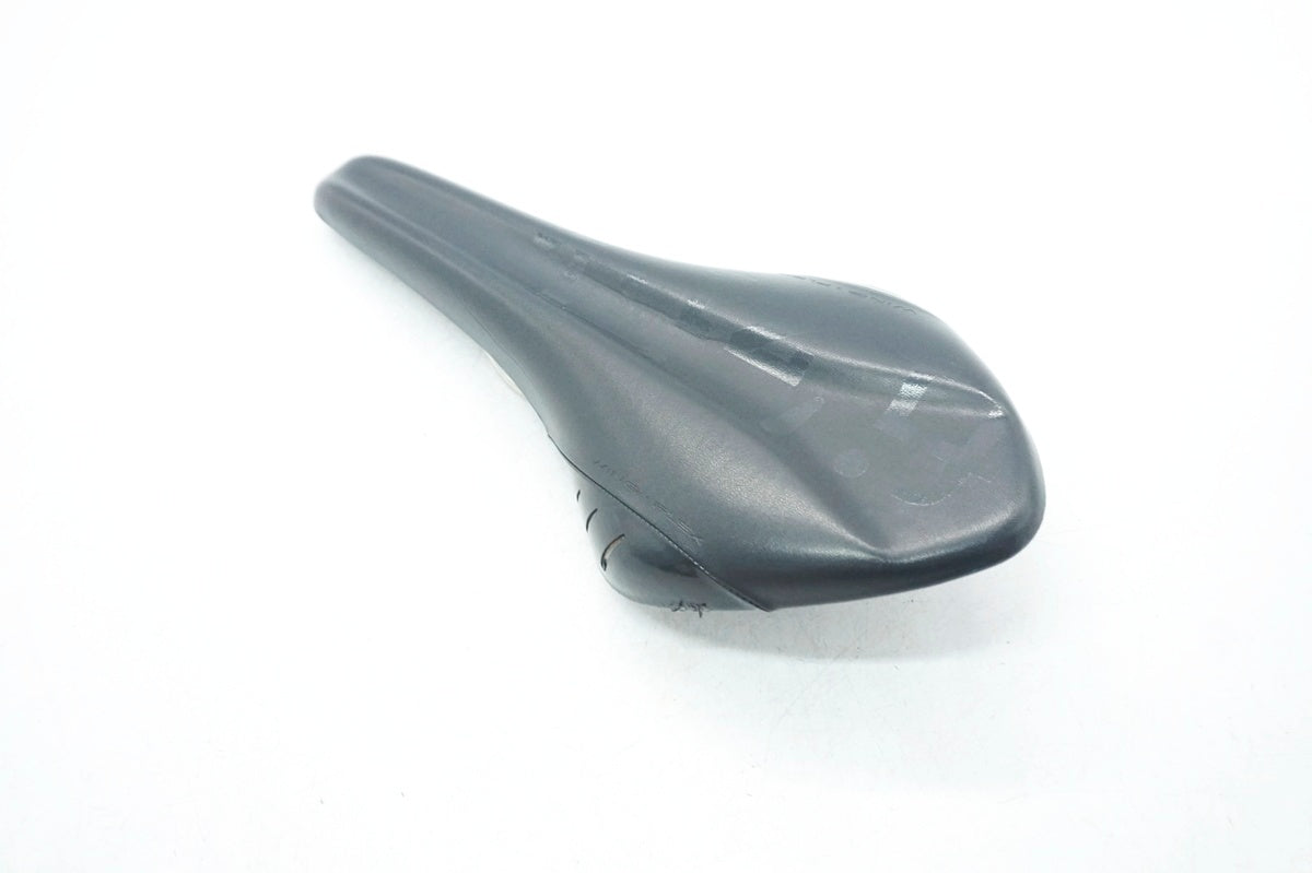 FIZIK 「フィジーク」 ARIONE VS KIUMレール サドル / 大阪門真店