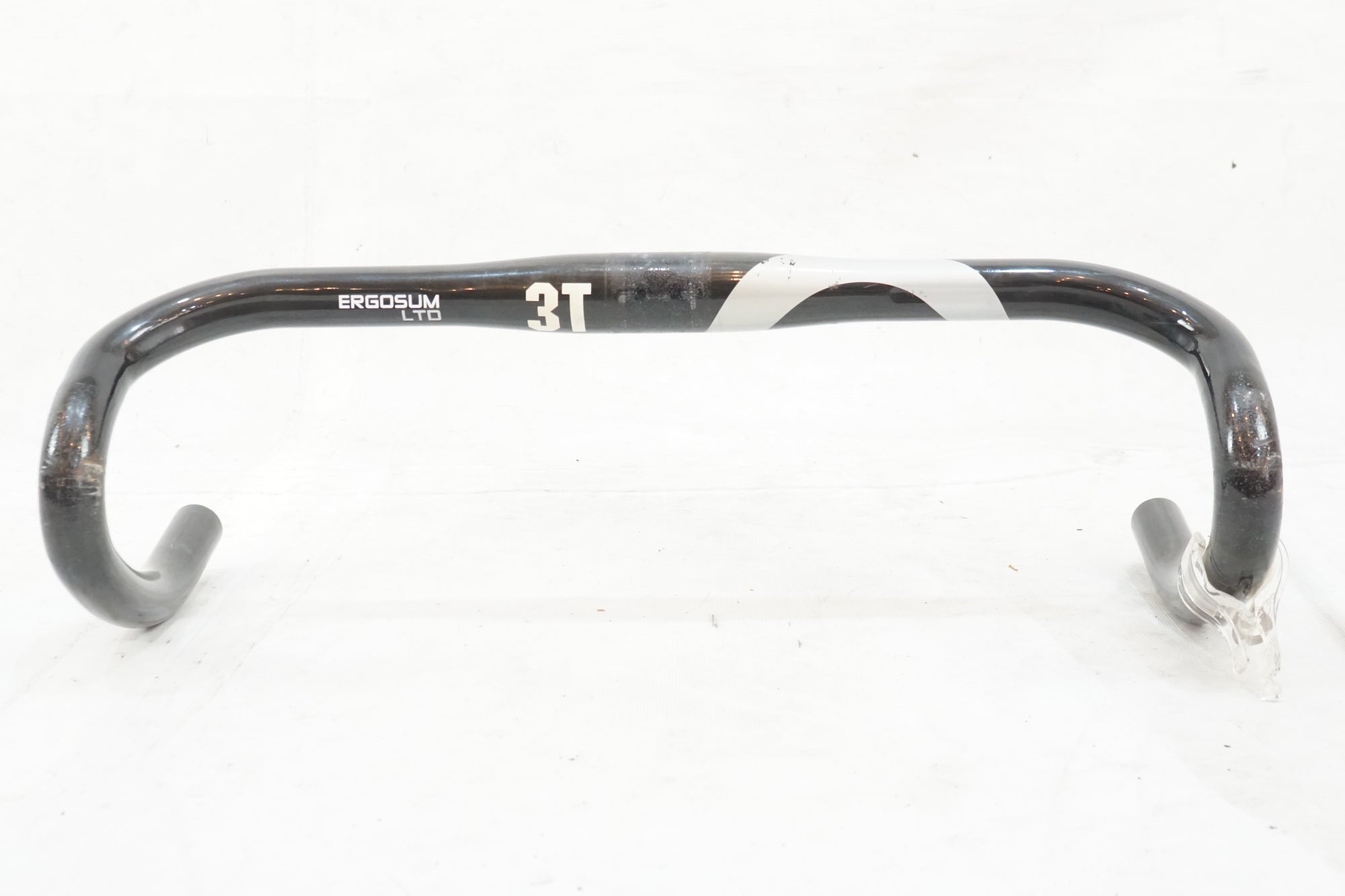 3T 「スリーティー」 ERGOSUM LTD 31.8 440mm ドロップハンドル / バイチャリ浦和ベース