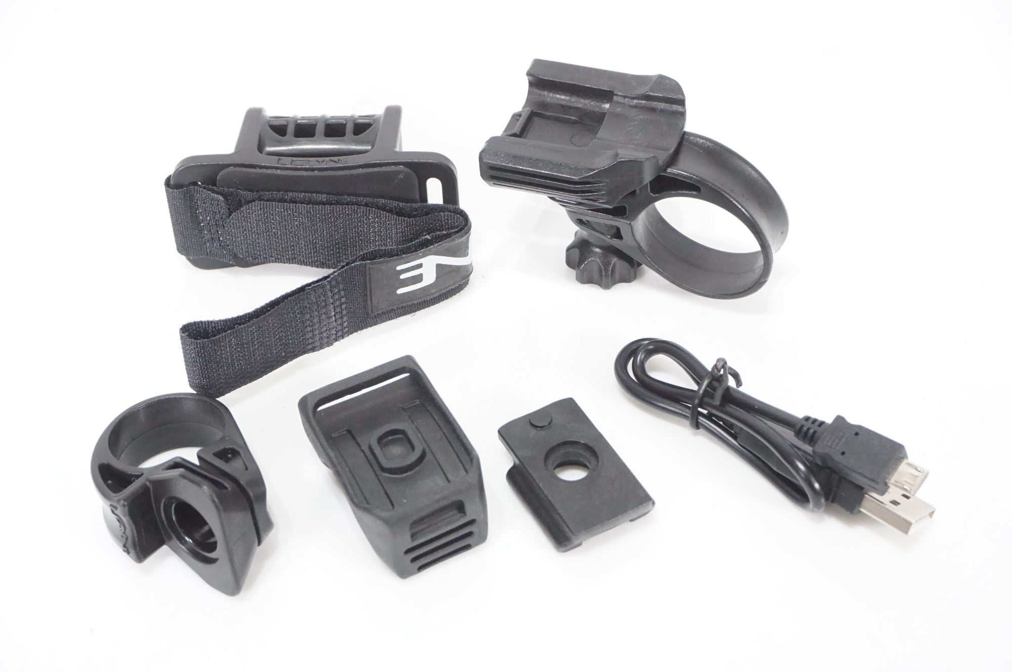 LEZYNE 「レザイン」 MACRO DRIVE 800XL フロントライト / AKIBA店