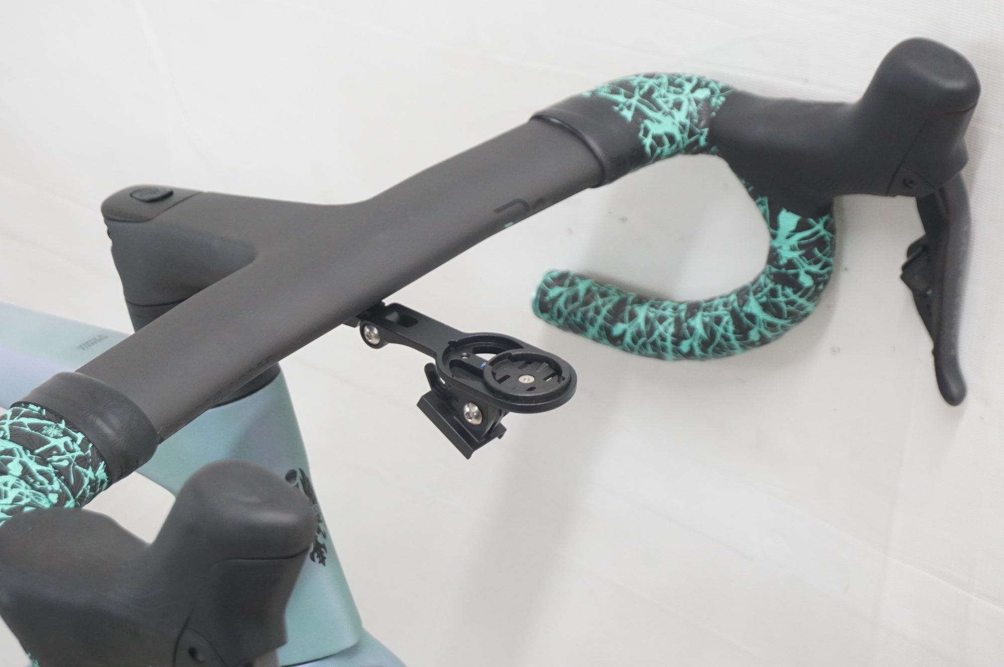 BIANCHI 「ビアンキ」 SPECIALISSIMA PRO ULTEGRA Di2 2025年モデル ロードバイク / 福岡店